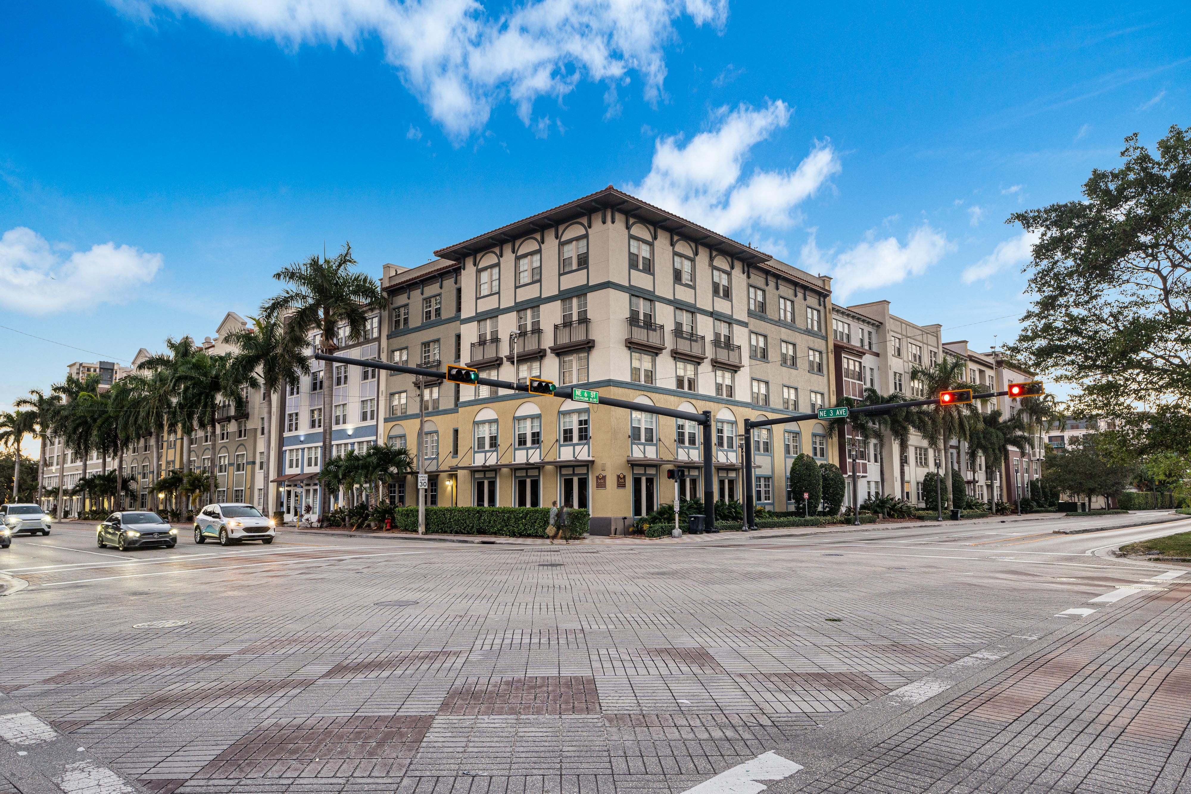 533 NE 3rd Avenue Fort Lauderdale FL 33301