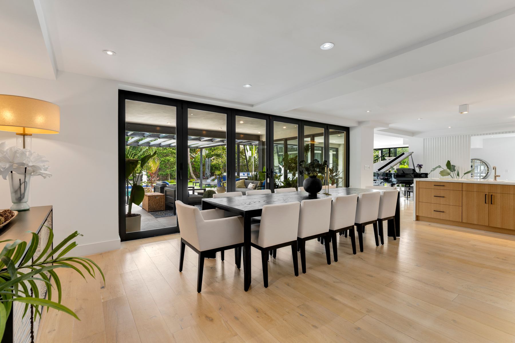 795 Lakeview Drive Miami Beach FL 33140
