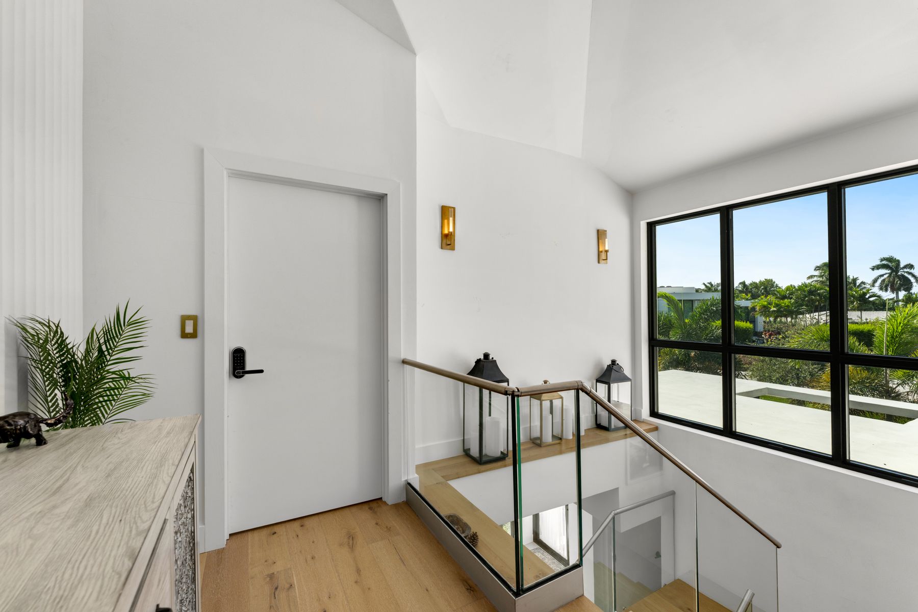 795 Lakeview Drive Miami Beach FL 33140