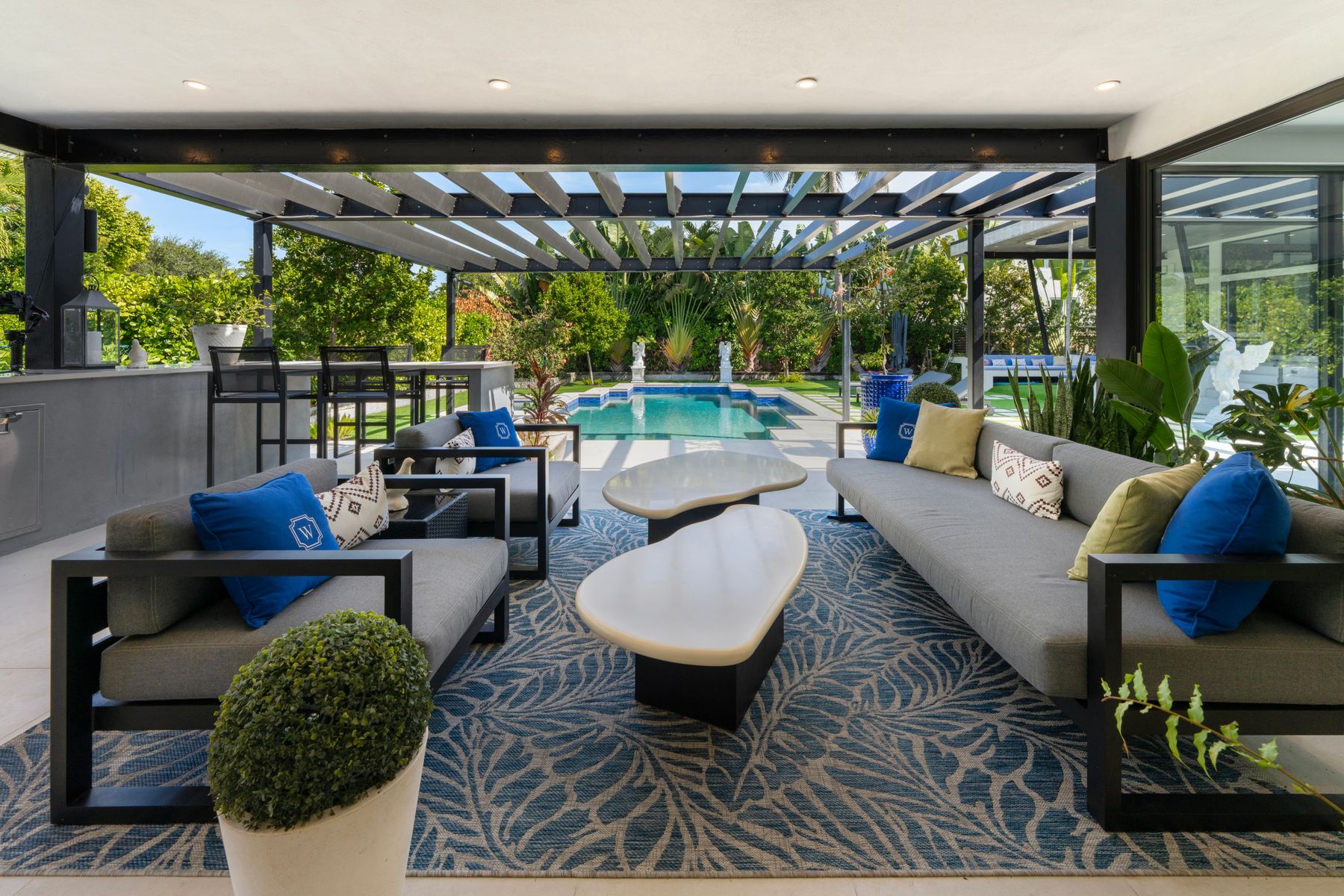 795 Lakeview Drive Miami Beach FL 33140