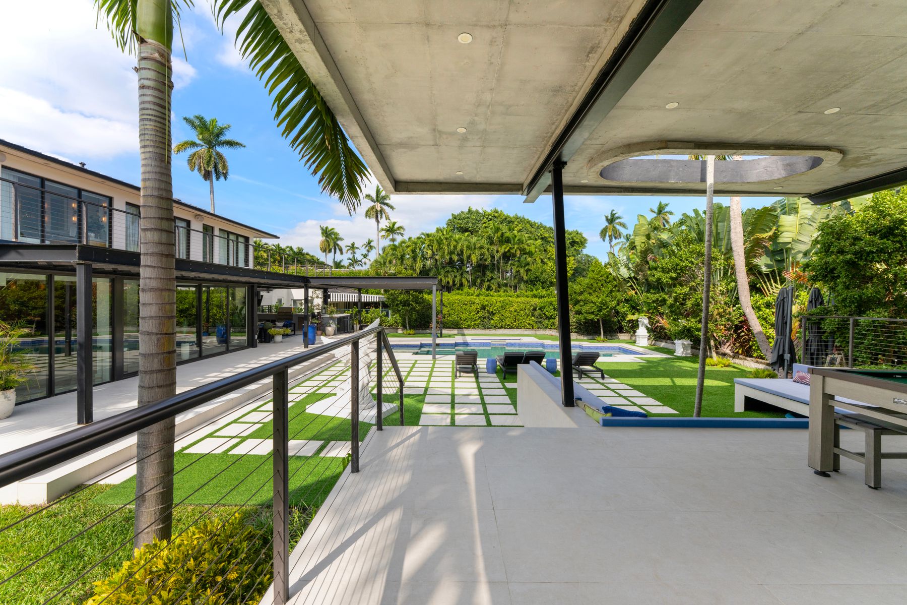 795 Lakeview Drive Miami Beach FL 33140