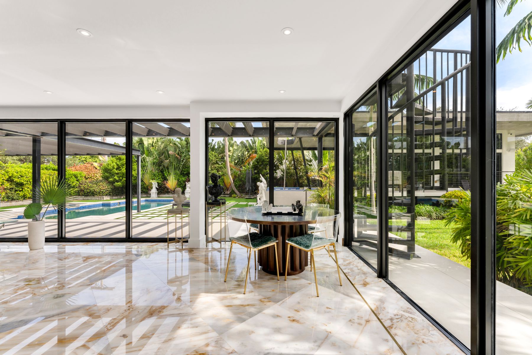 795 Lakeview Drive Miami Beach FL 33140