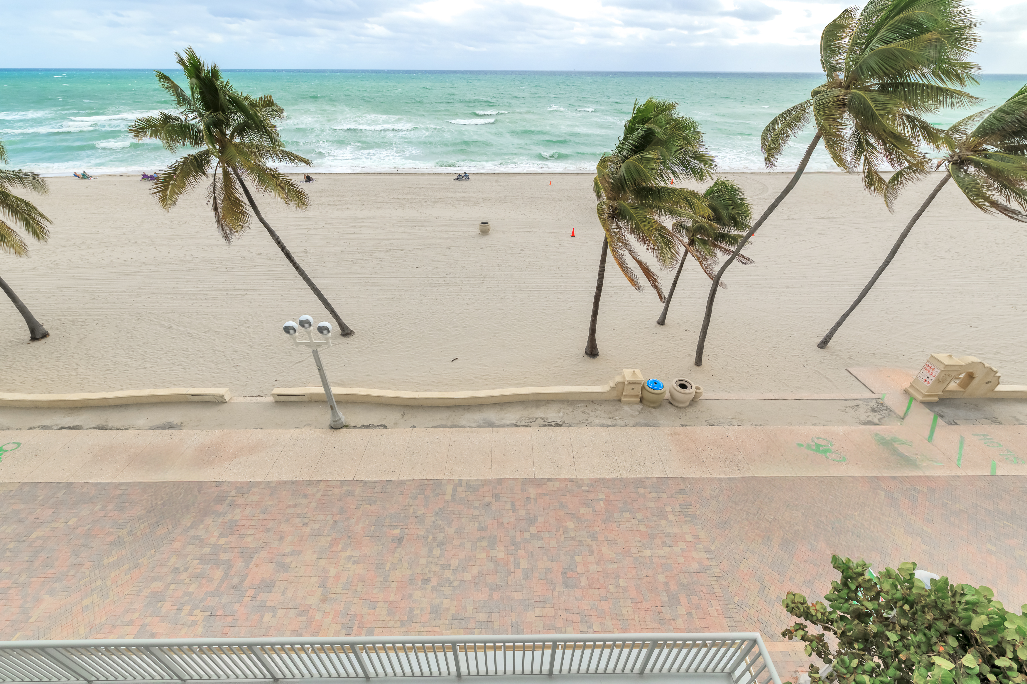 400 N Surf Road Hollywood FL 33019