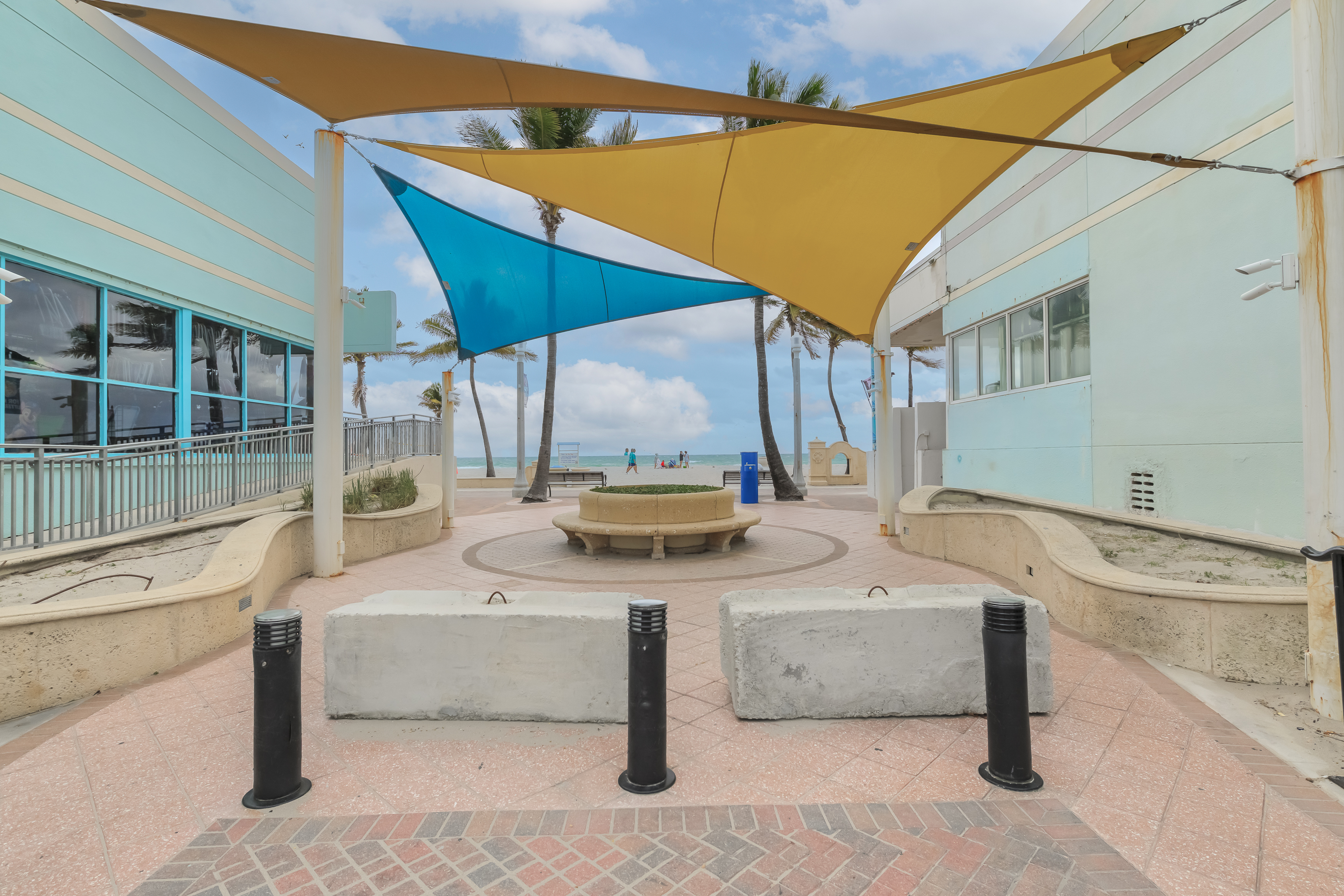400 N Surf Road Hollywood FL 33019
