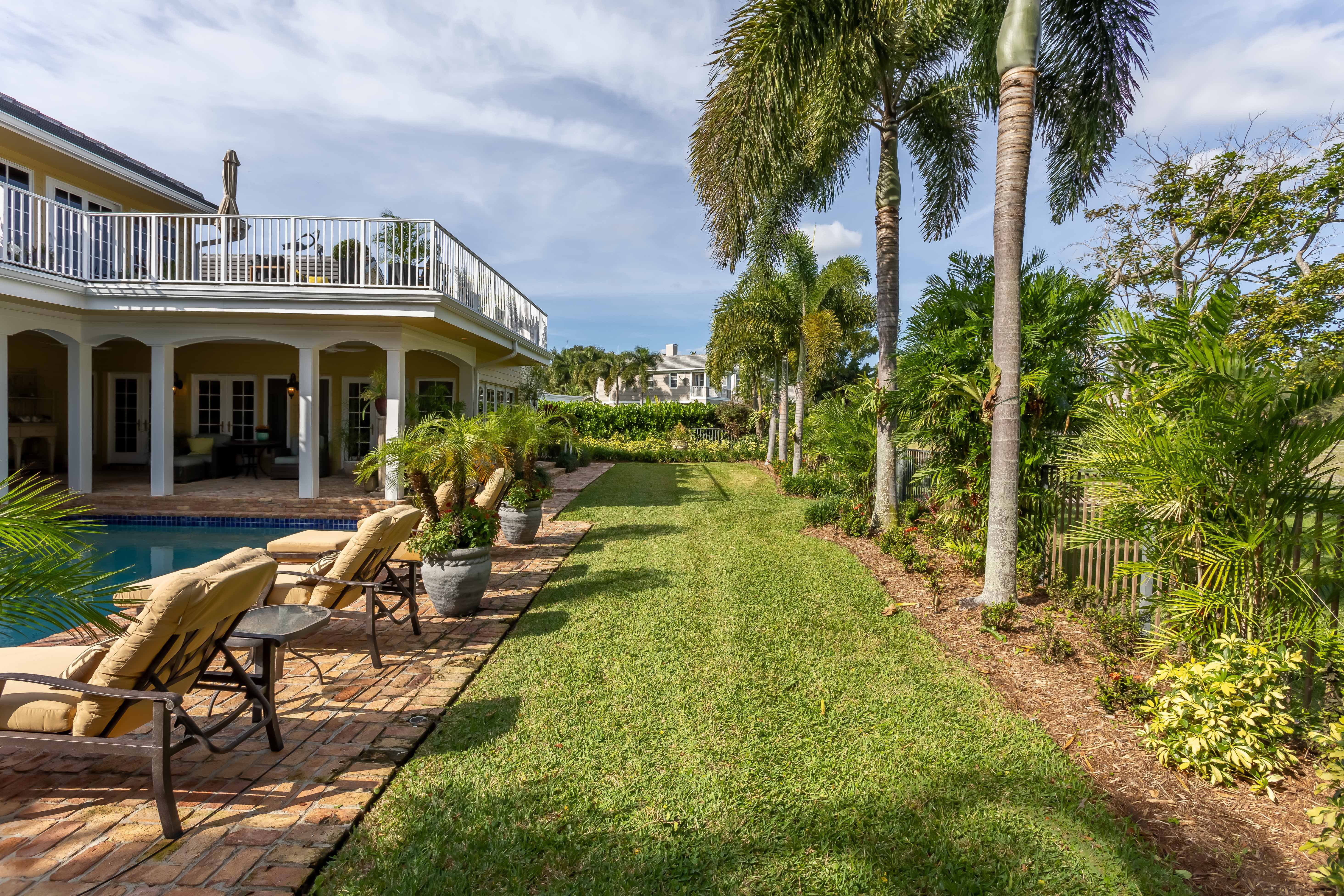 2883 Banyan Boulevard Circle NW Boca Raton FL 33431