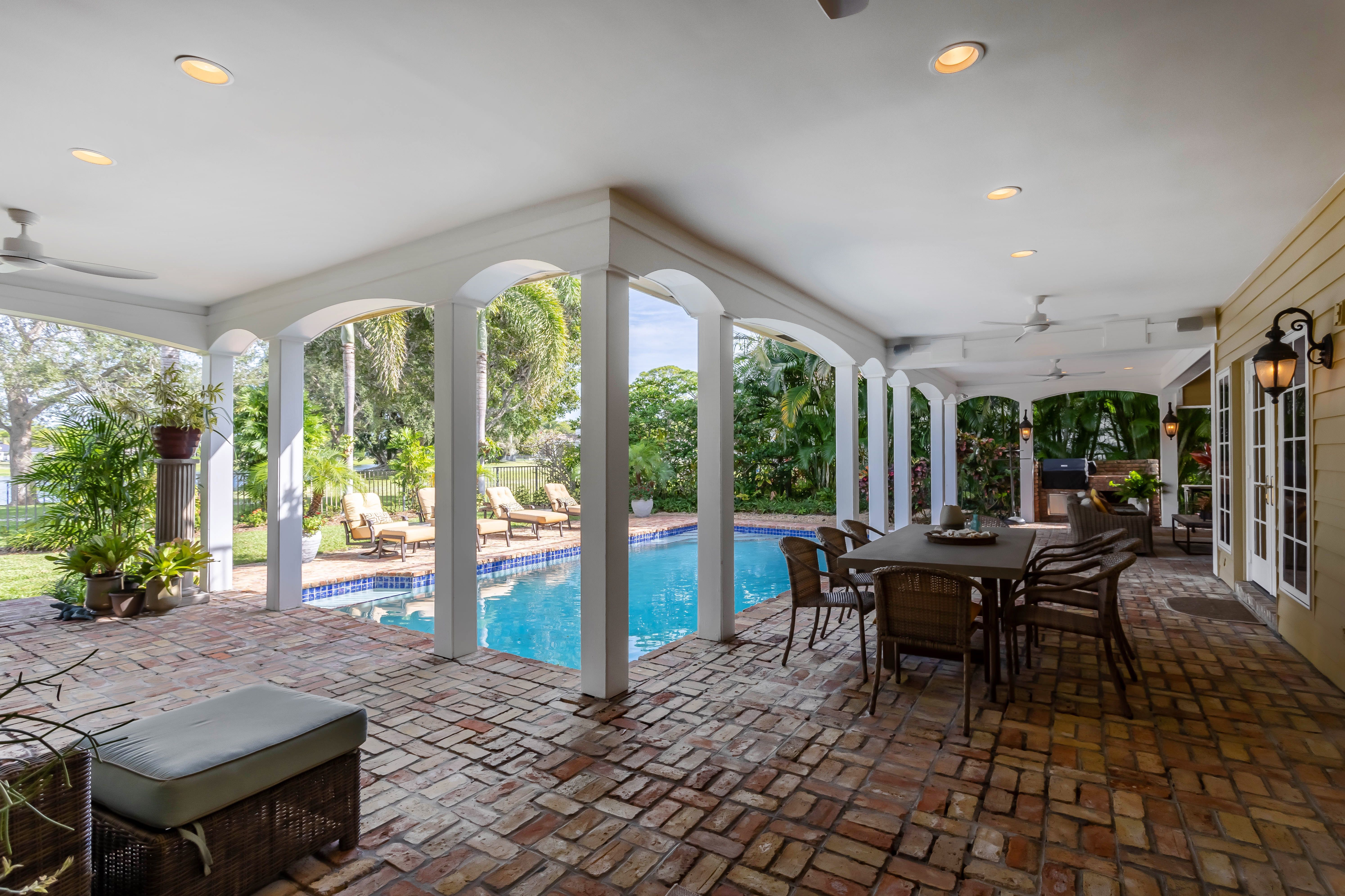2883 Banyan Boulevard Circle NW Boca Raton FL 33431