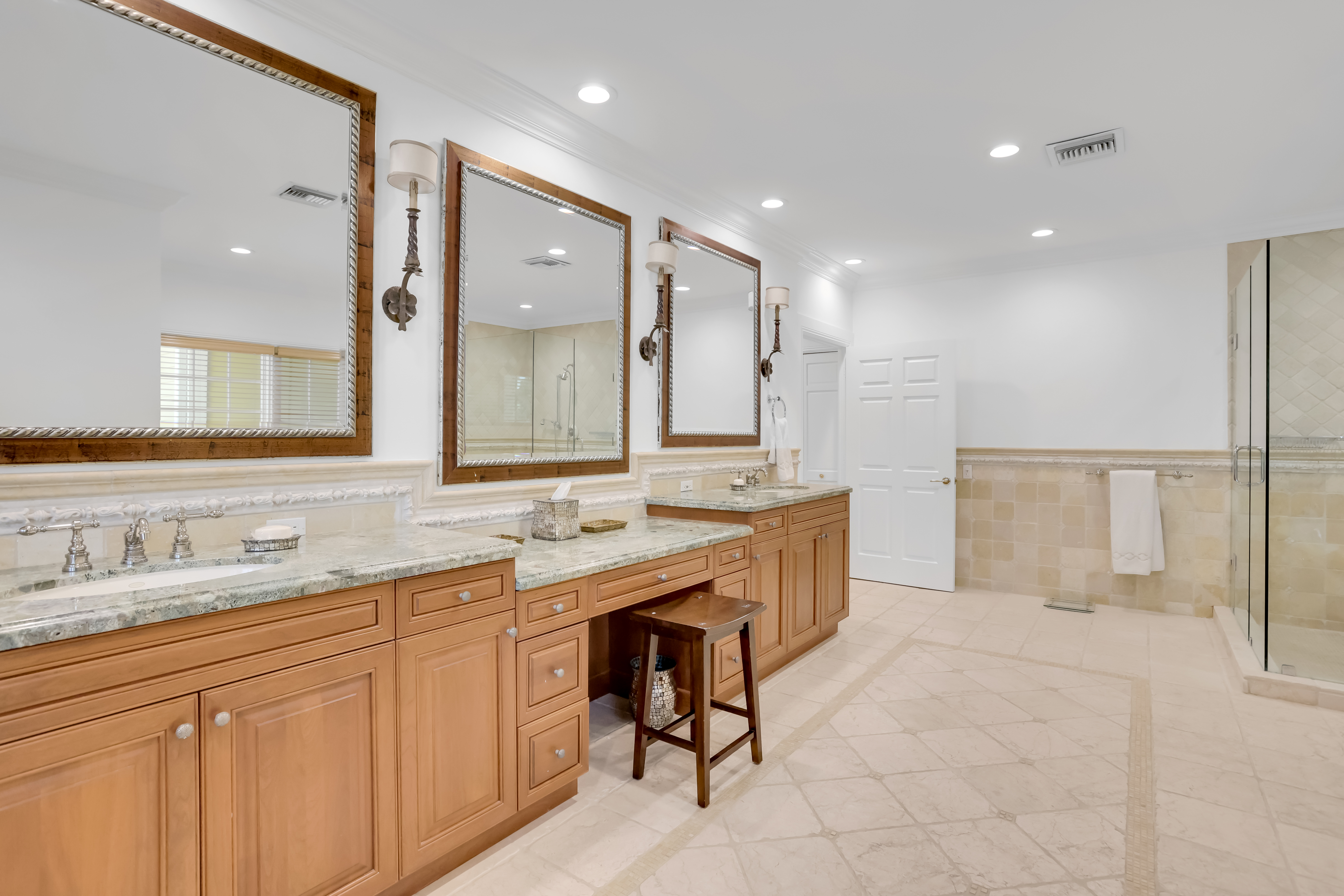 2883 Banyan Boulevard Circle NW Boca Raton FL 33431
