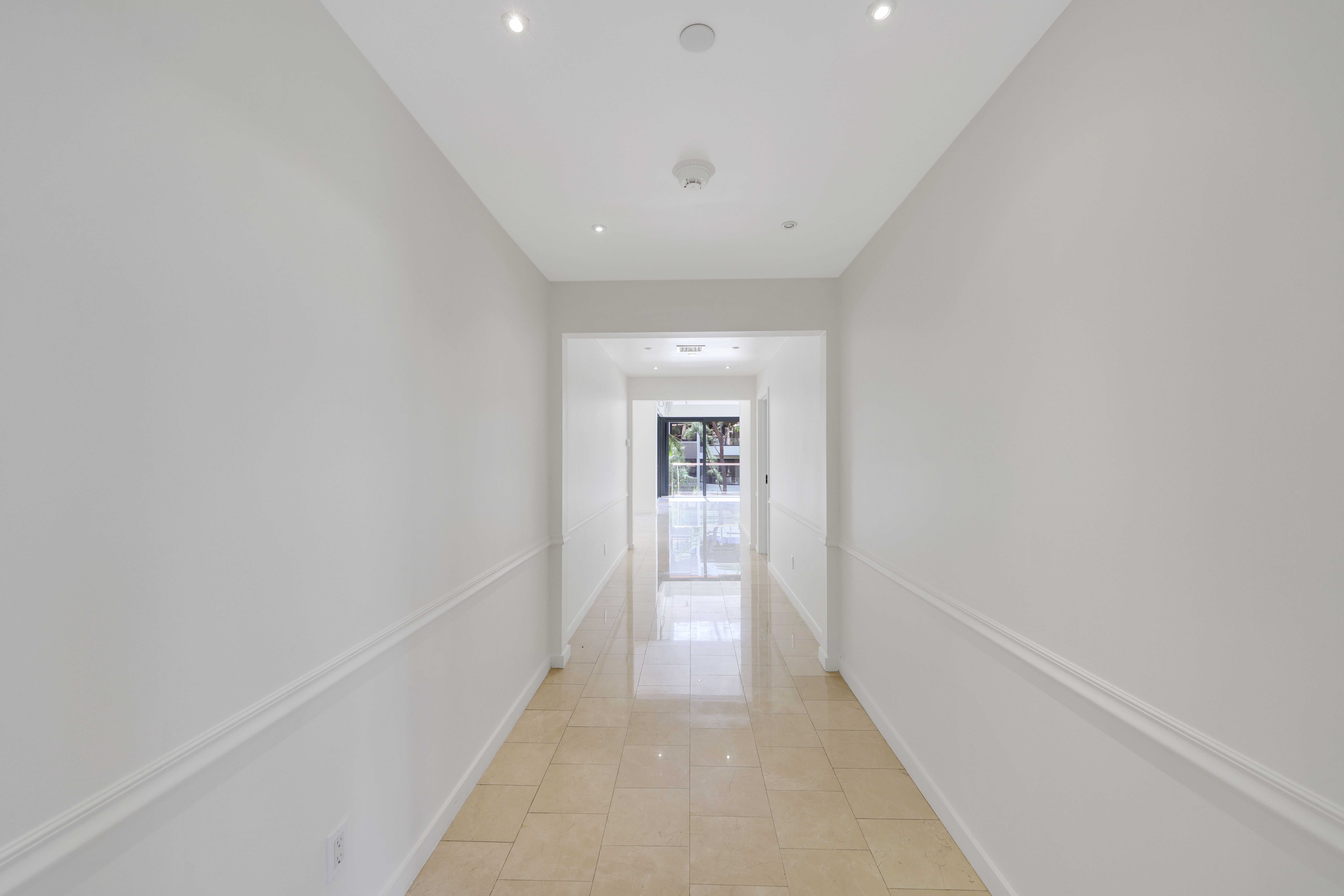 2 N Breakers Row Palm Beach FL 33480