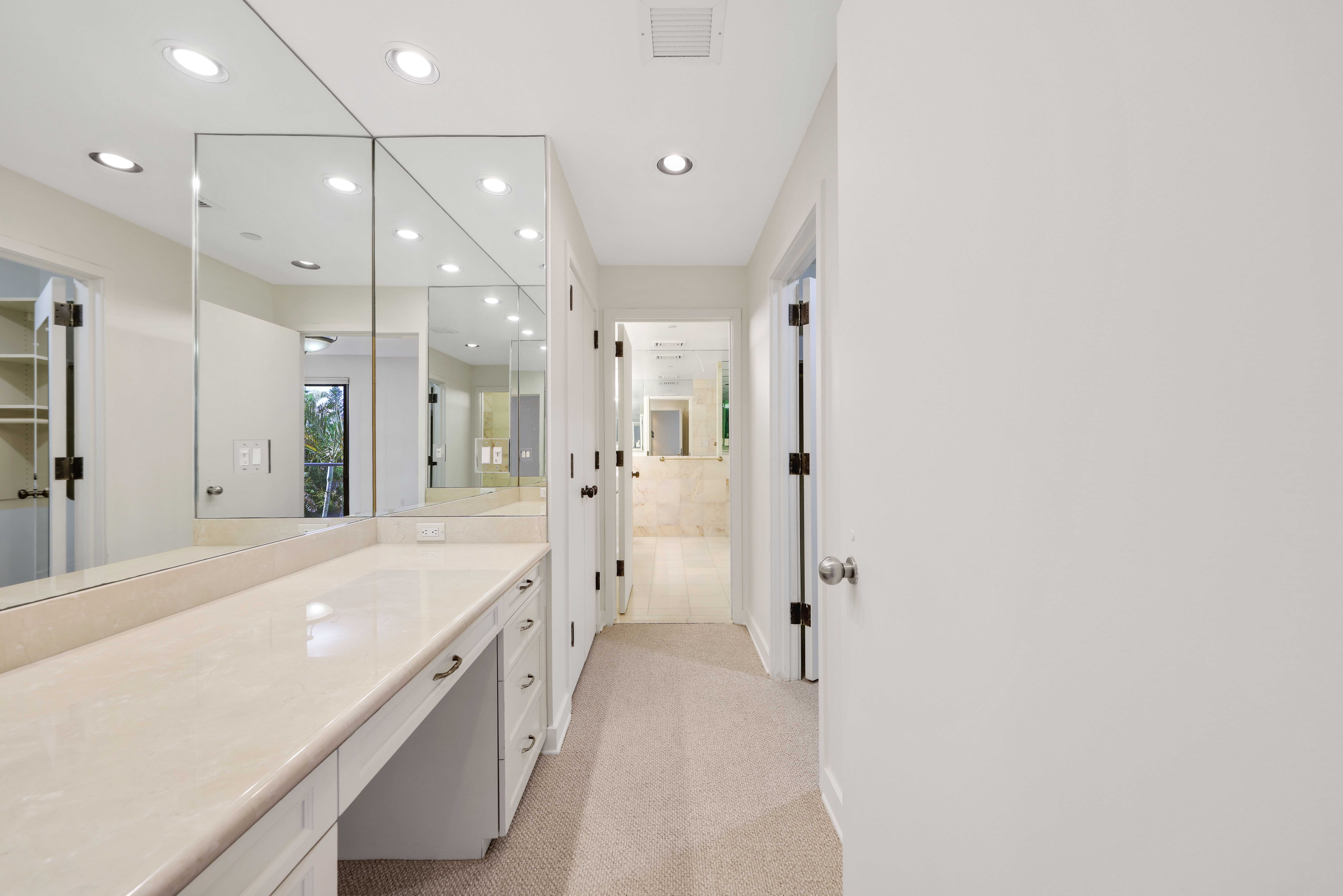 2 N Breakers Row Palm Beach FL 33480