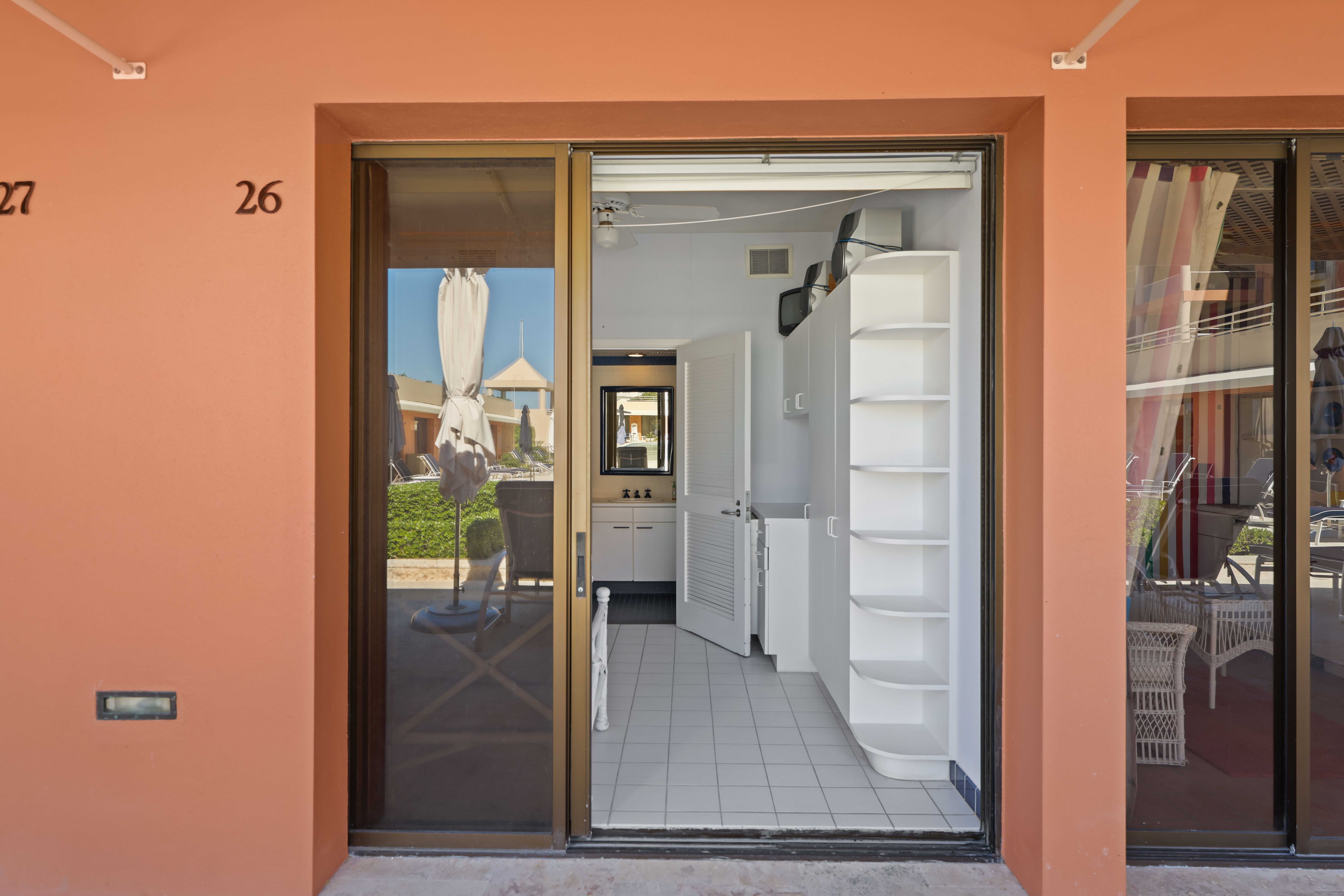 2 N Breakers Row Palm Beach FL 33480