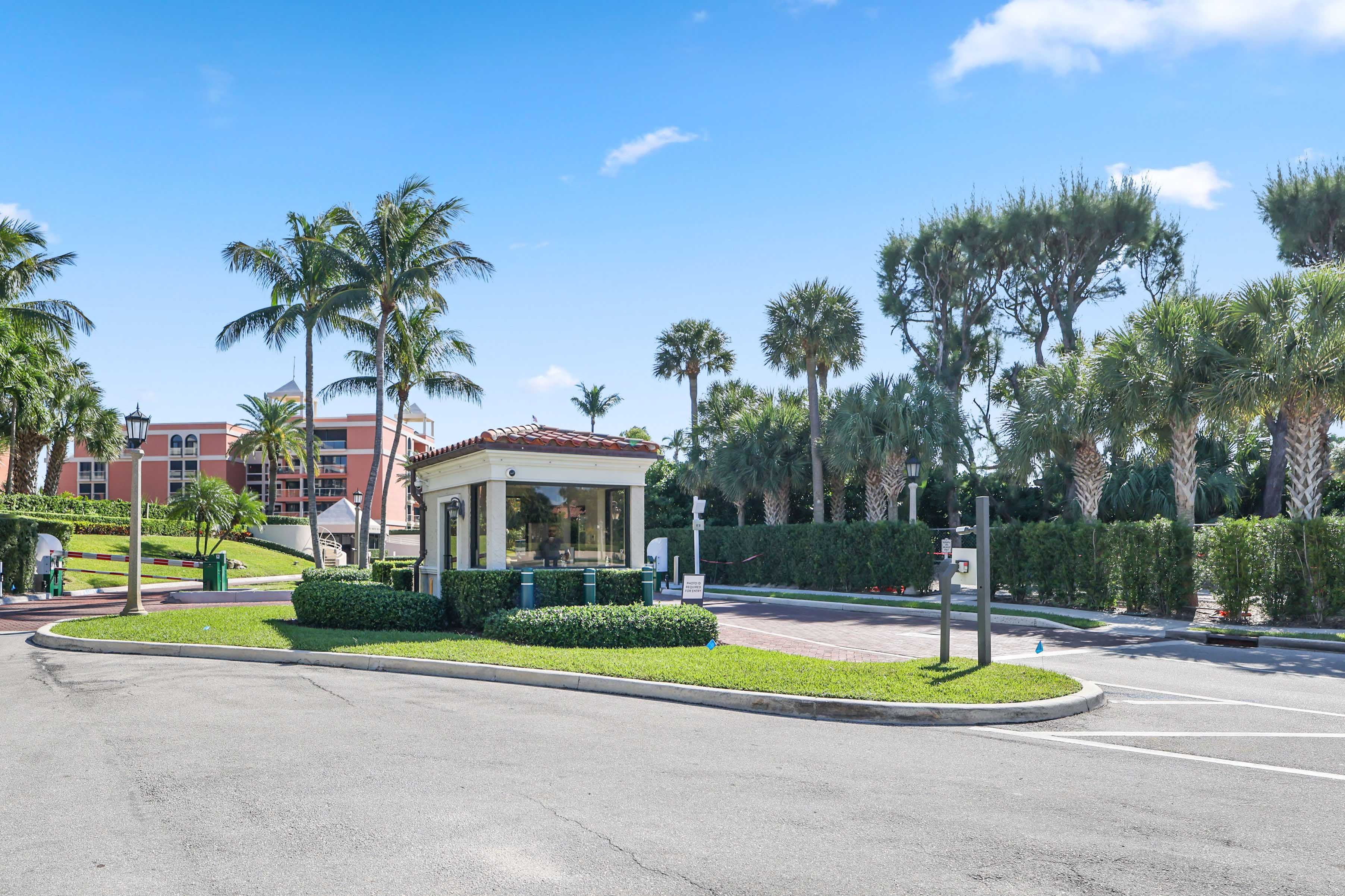 2 N Breakers Row Palm Beach FL 33480