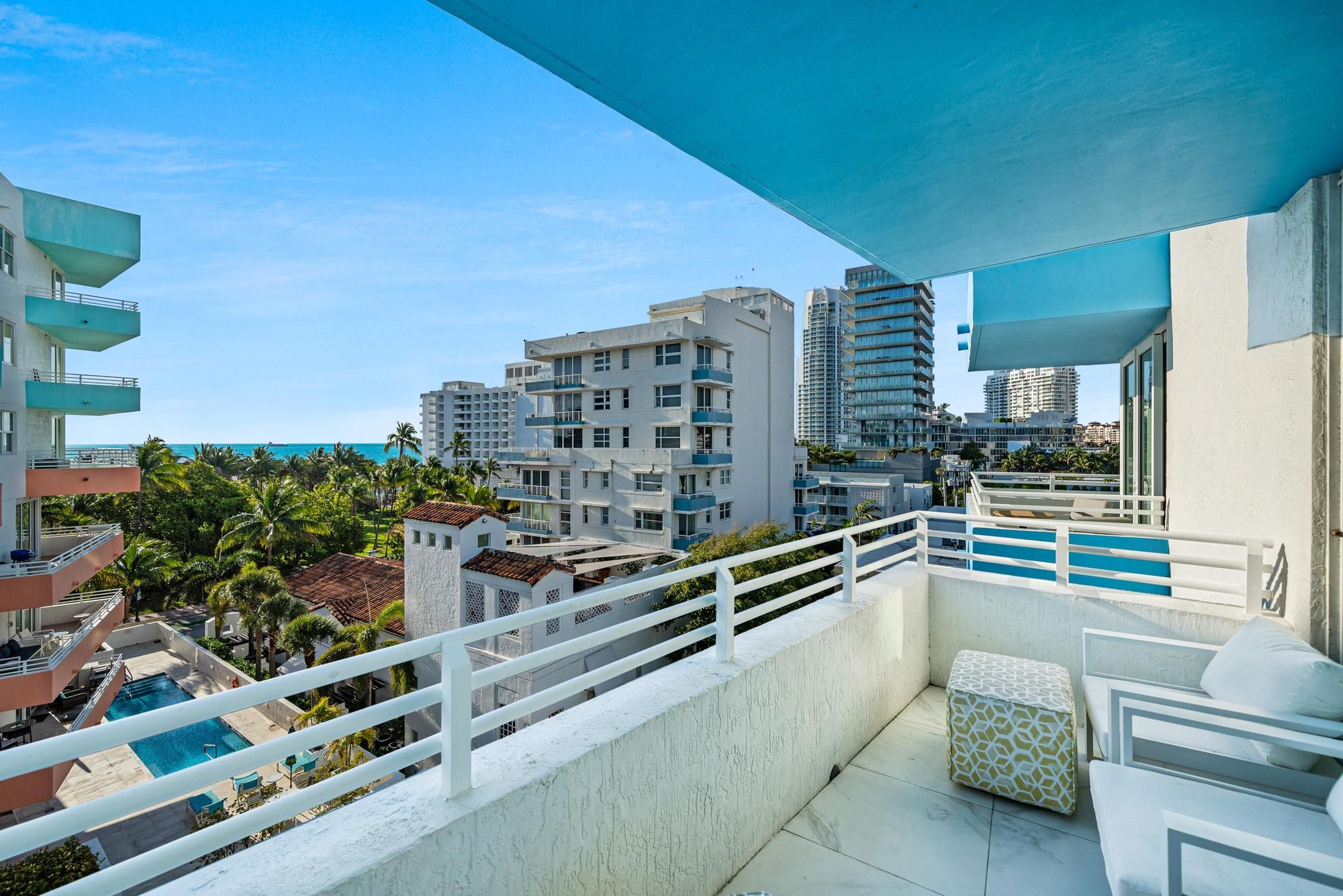 225 Collins Avenue Miami Beach FL 33139