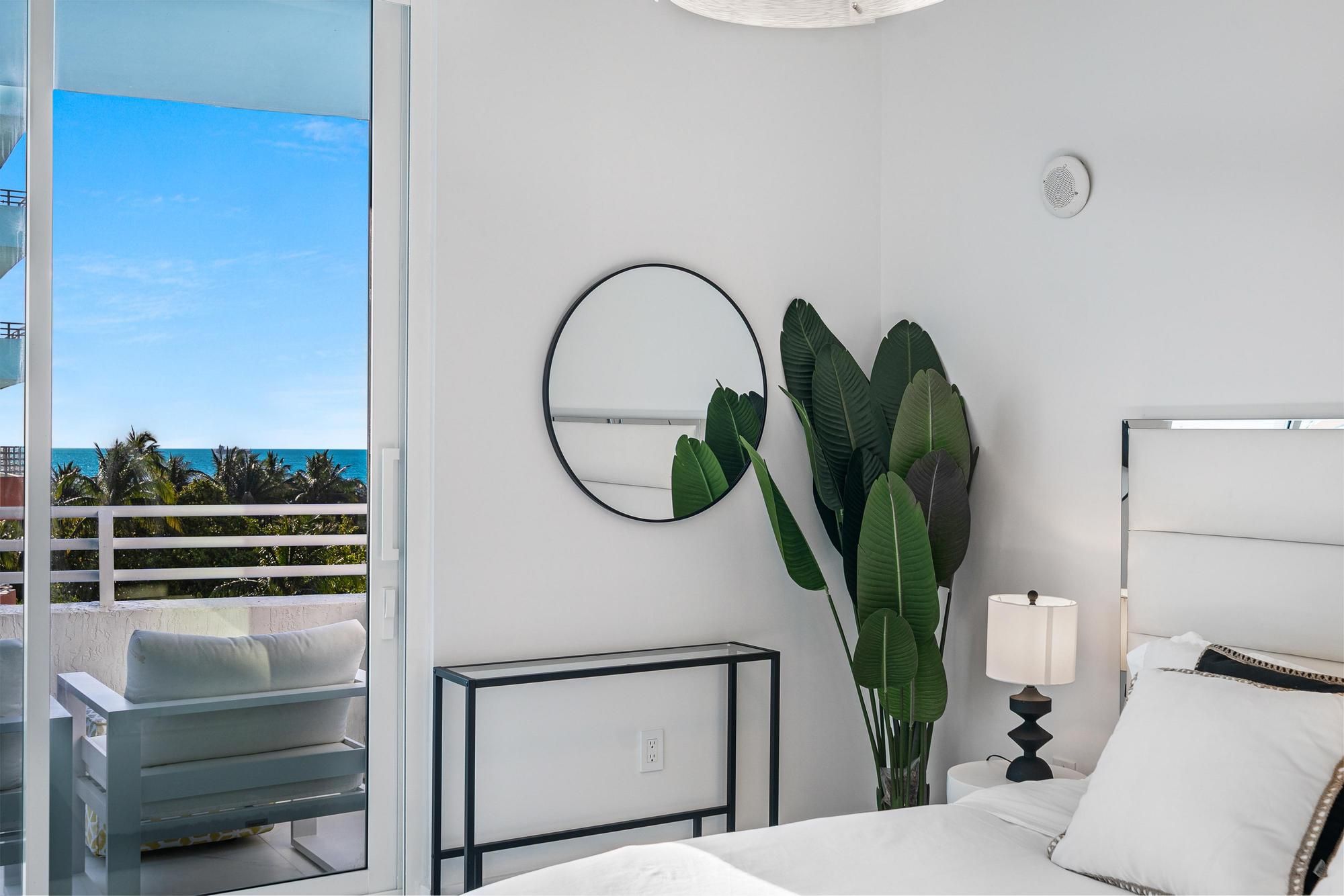 225 Collins Avenue Miami Beach FL 33139