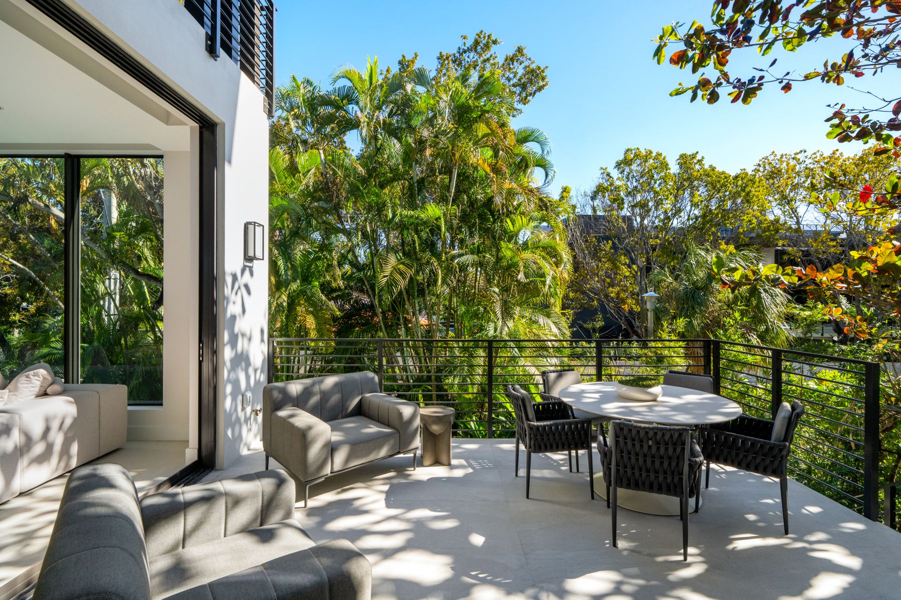 3551 Crystal Court Miami FL 33133