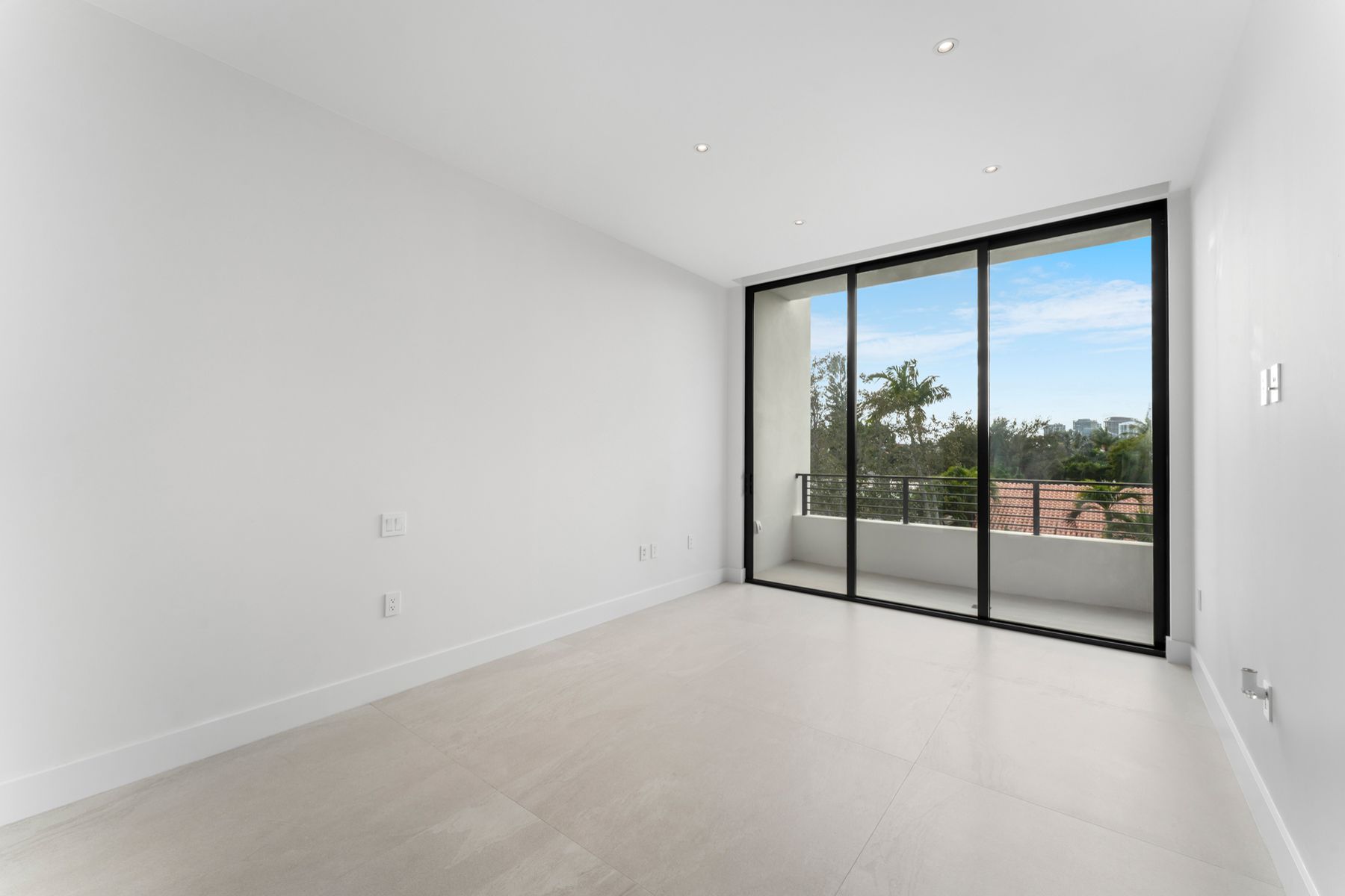 3551 Crystal Court Miami FL 33133