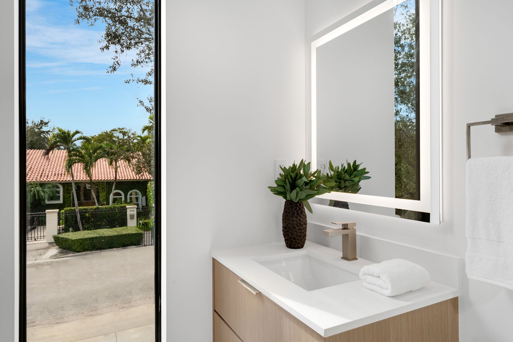 3551 Crystal Court Miami FL 33133