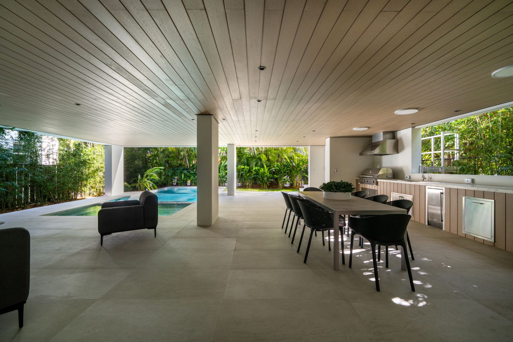 3551 Crystal Court Miami FL 33133