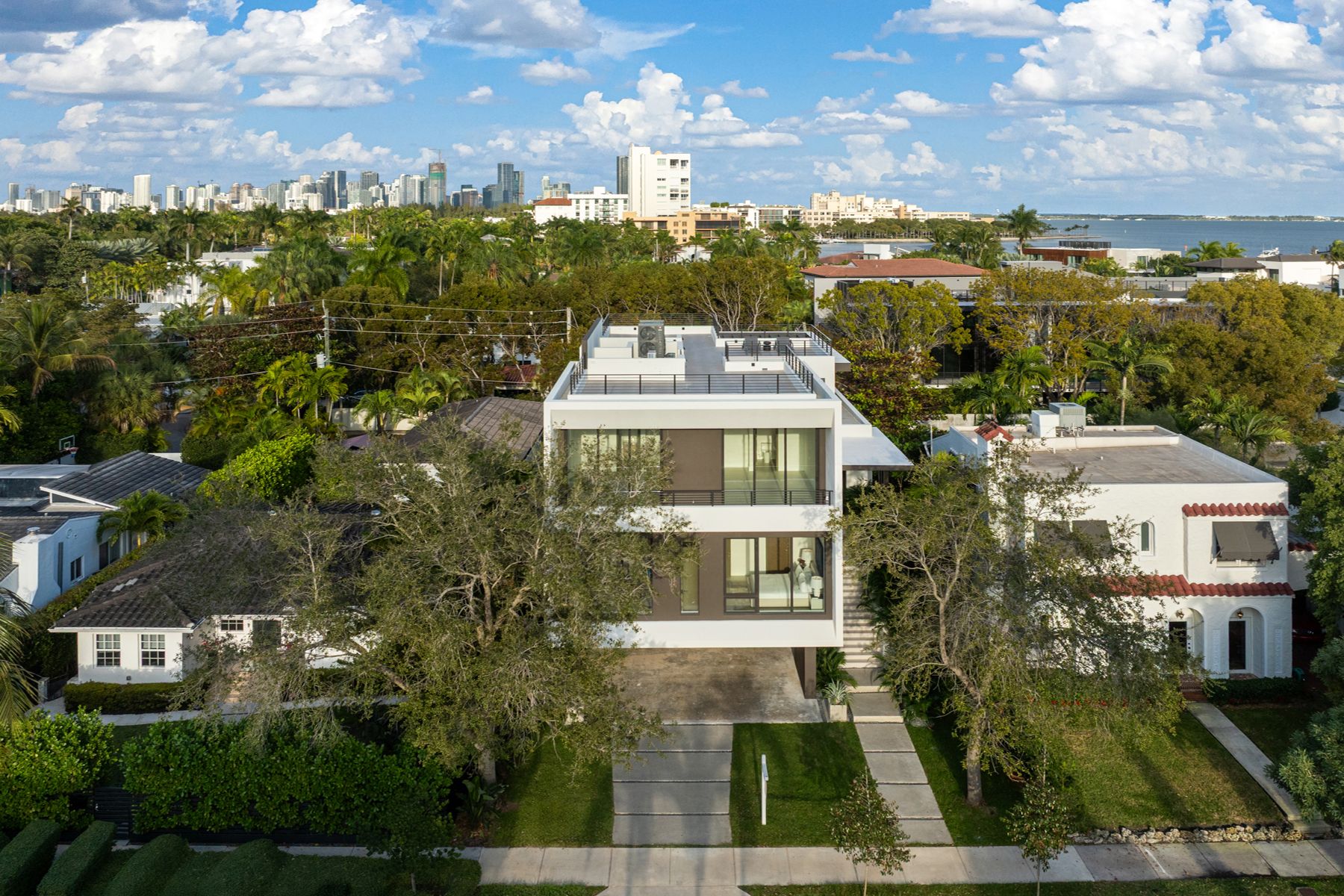 3551 Crystal Court Miami FL 33133