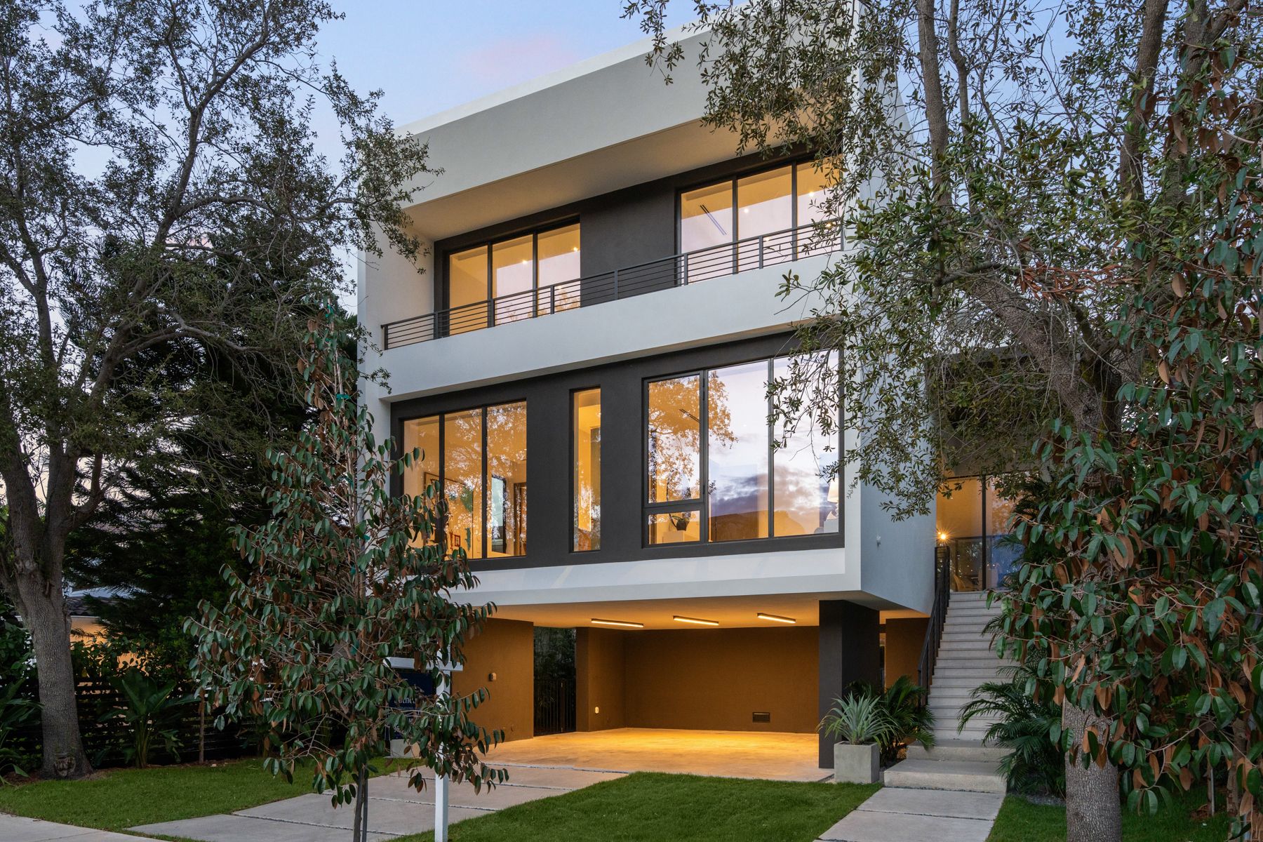 3551 Crystal Court Miami FL 33133