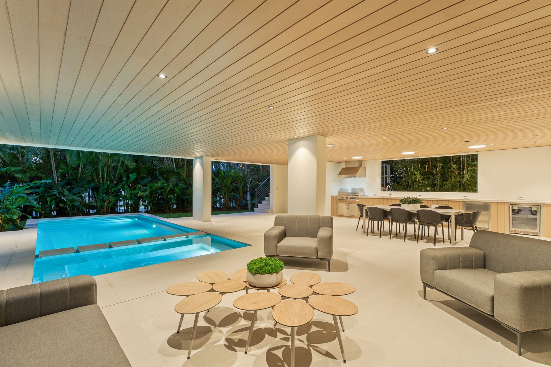 3551 Crystal Court Miami FL 33133