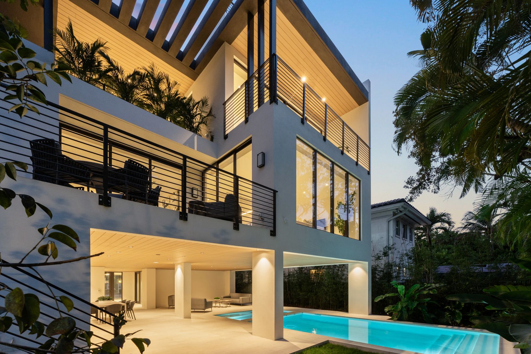 3551 Crystal Court Miami FL 33133