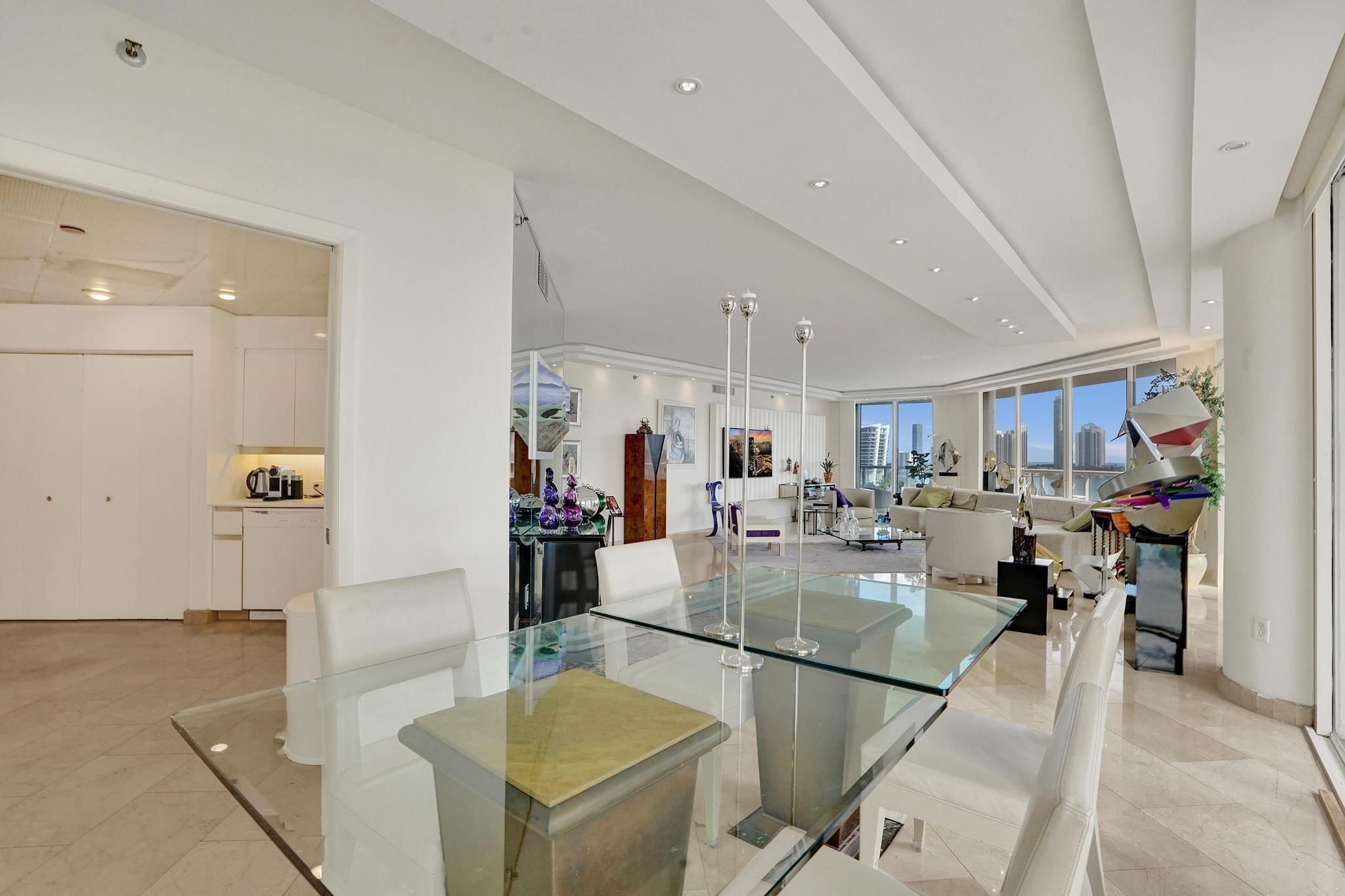 4000 Island Boulevard Aventura FL 33160