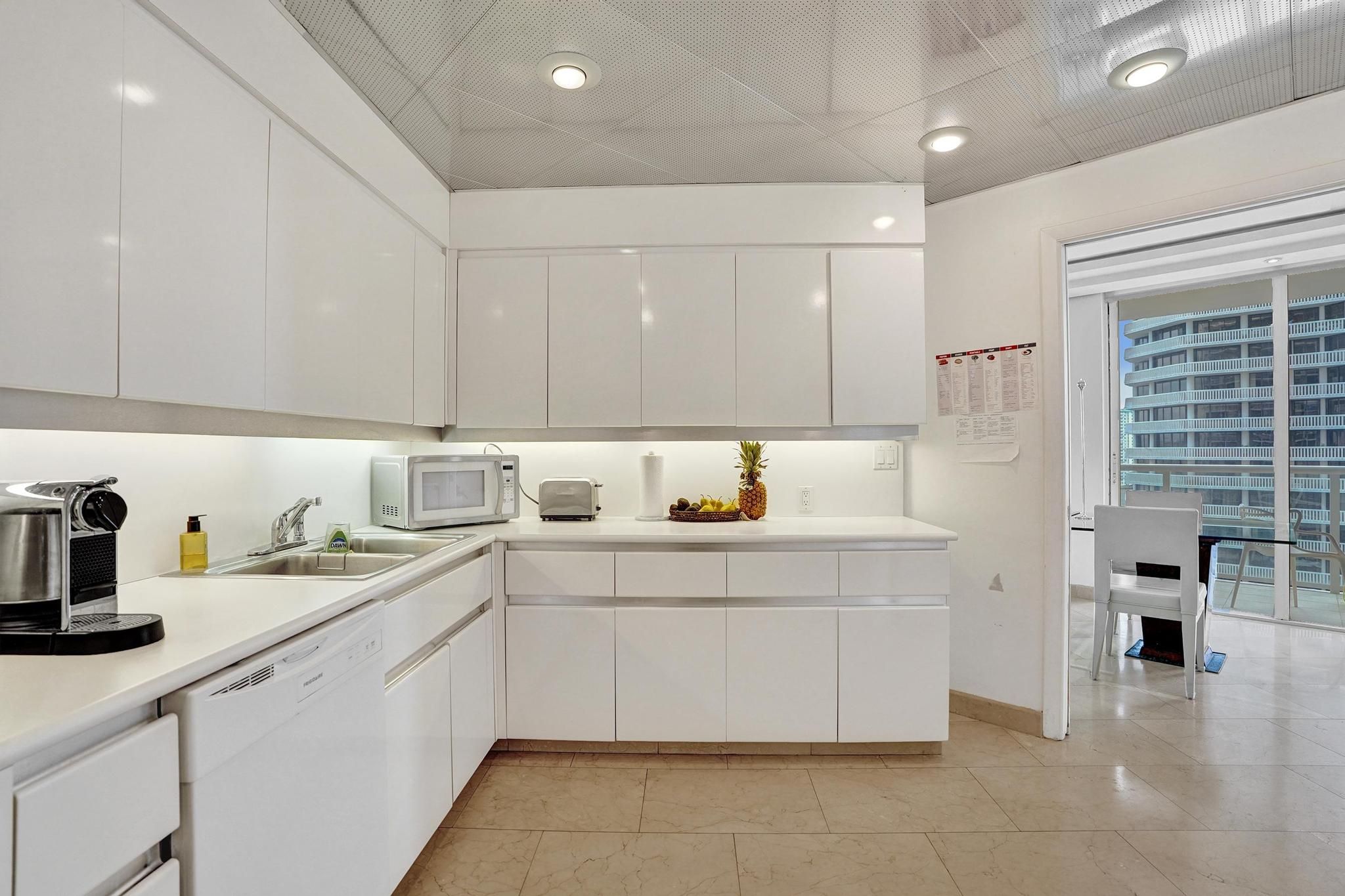 4000 Island Boulevard Aventura FL 33160