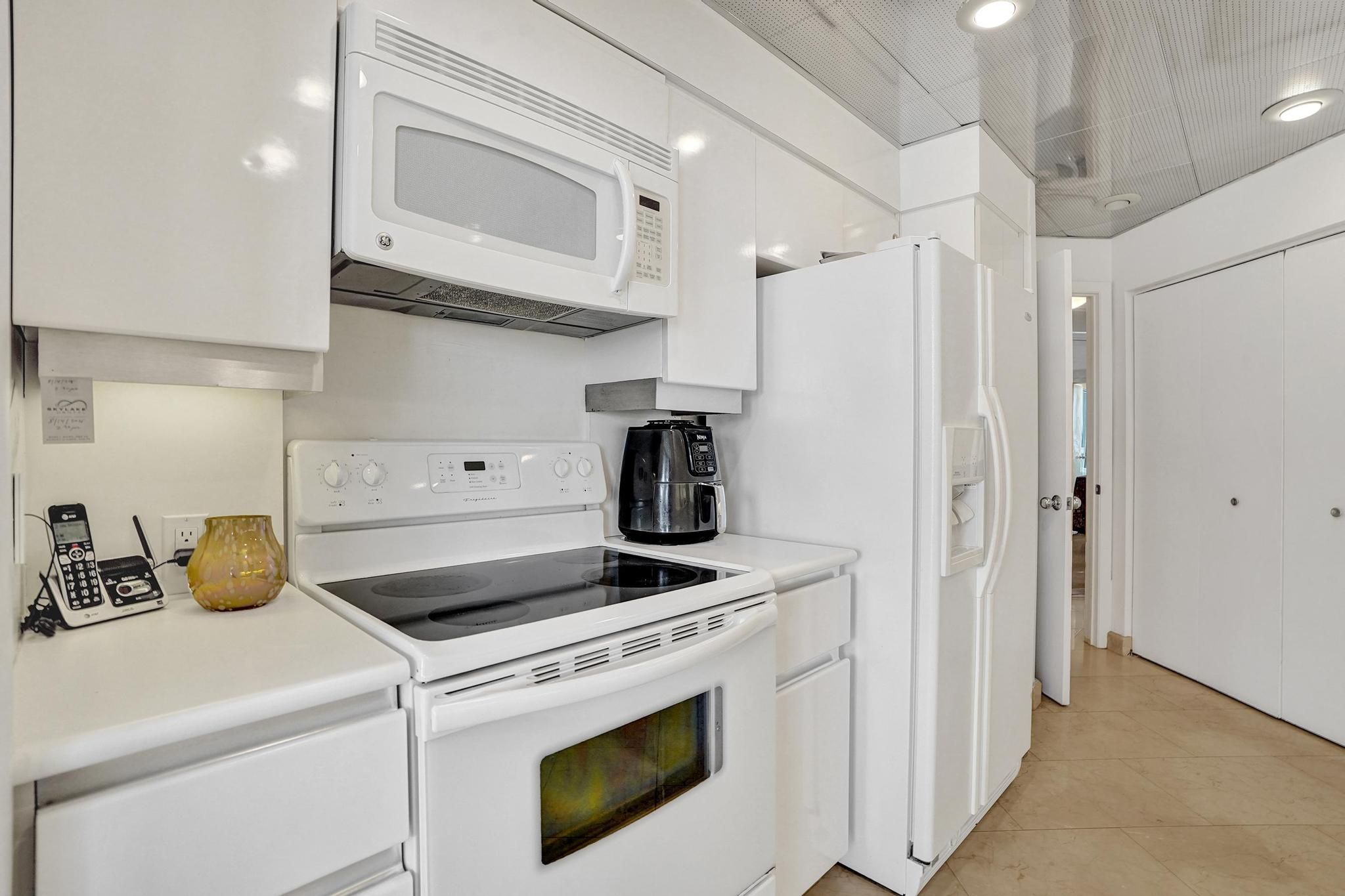 4000 Island Boulevard Aventura FL 33160
