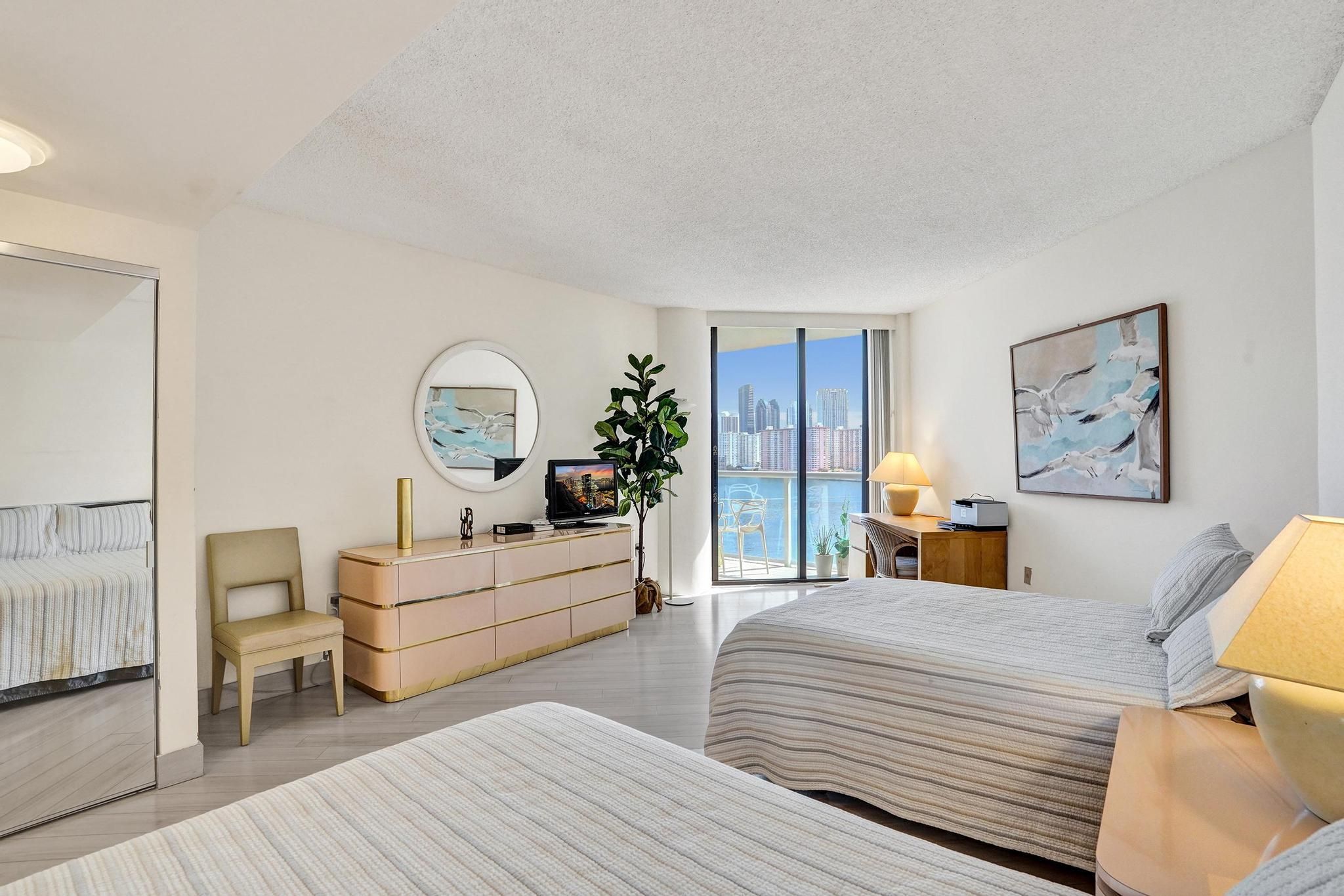 4000 Island Boulevard Aventura FL 33160