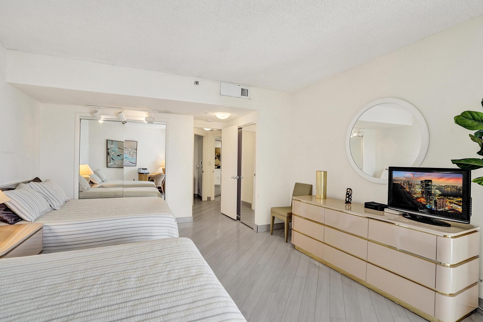 4000 Island Boulevard Aventura FL 33160