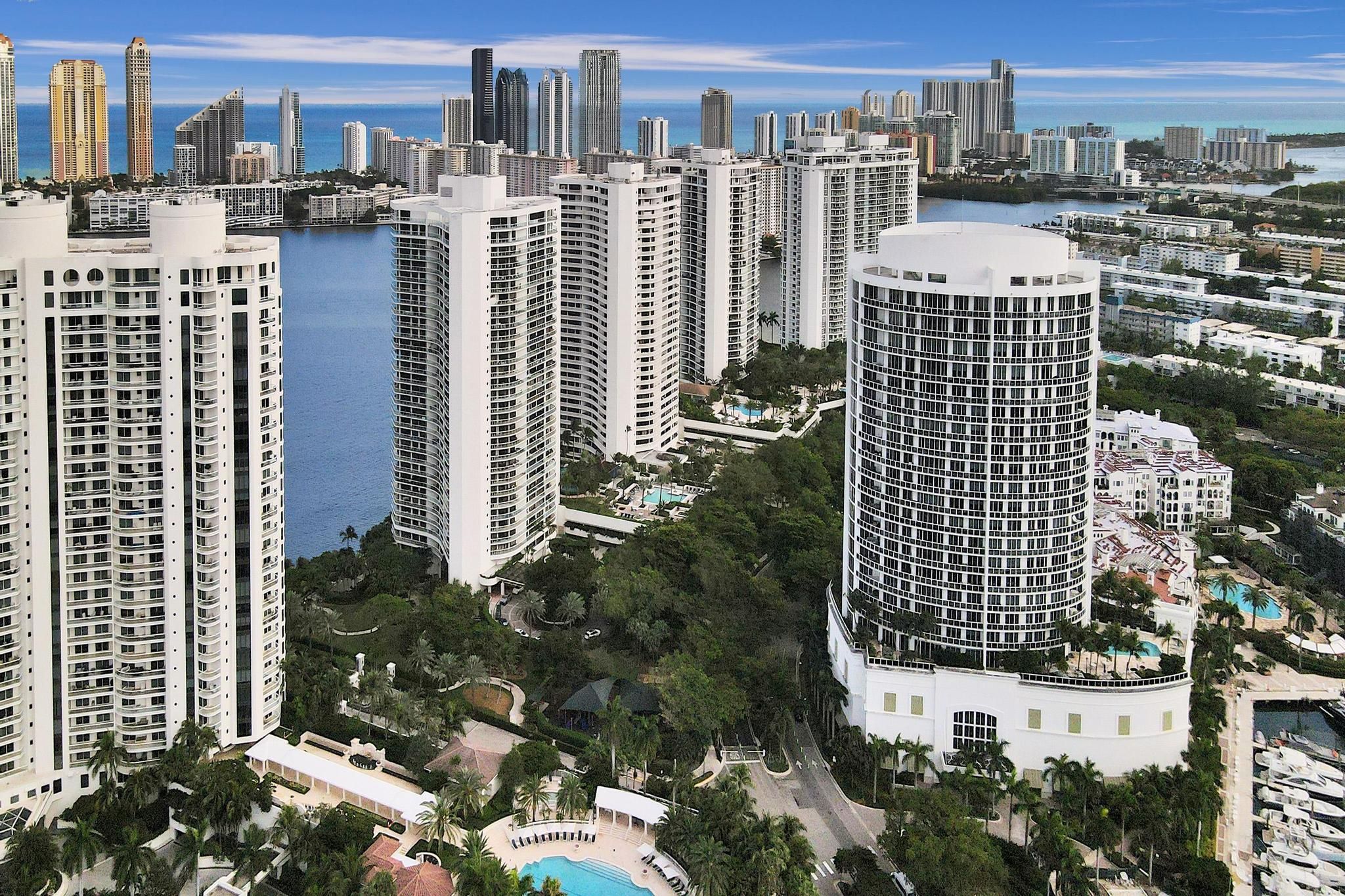 4000 Island Boulevard Aventura FL 33160