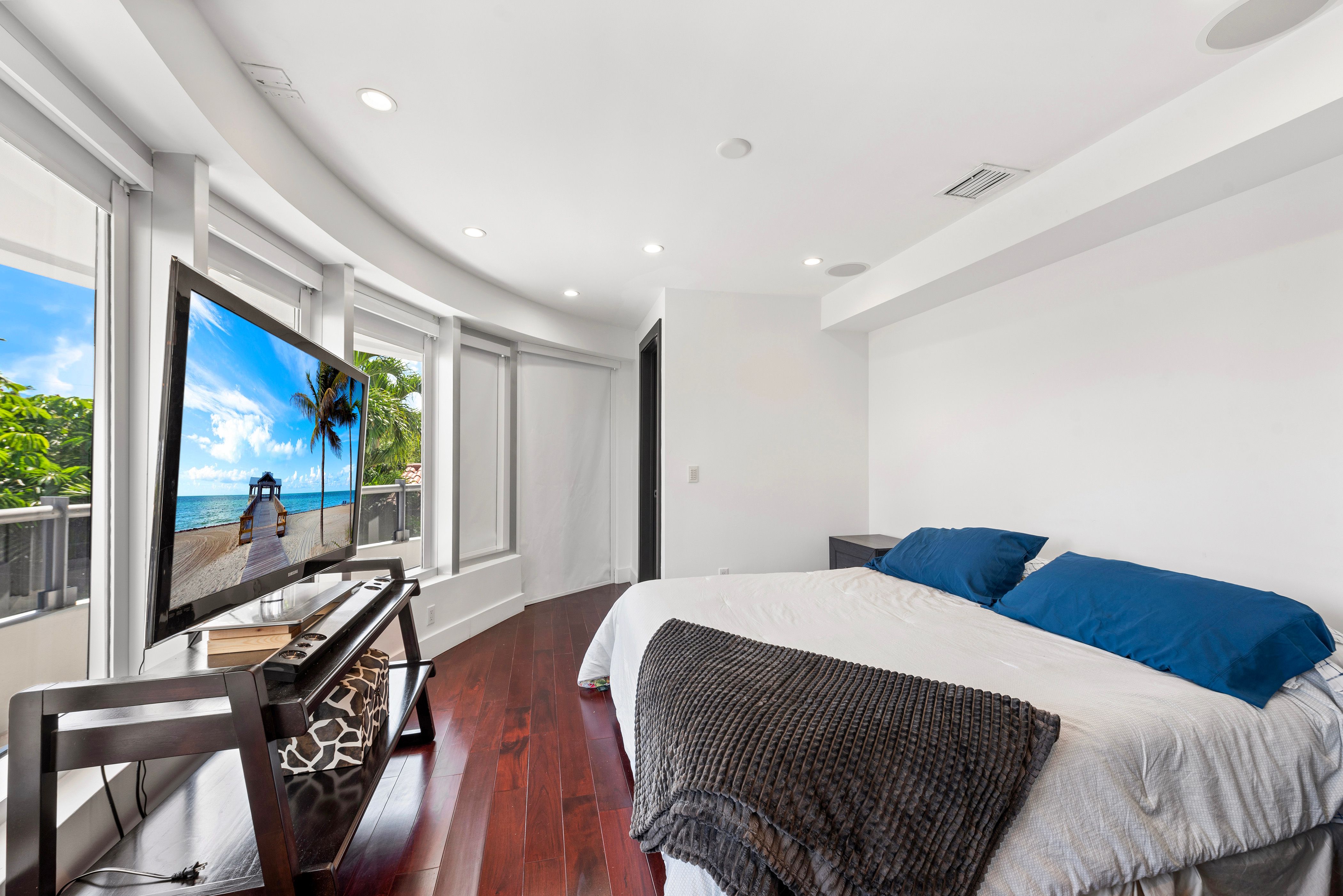 3344 NE 167th Street North Miami Beach FL 33160