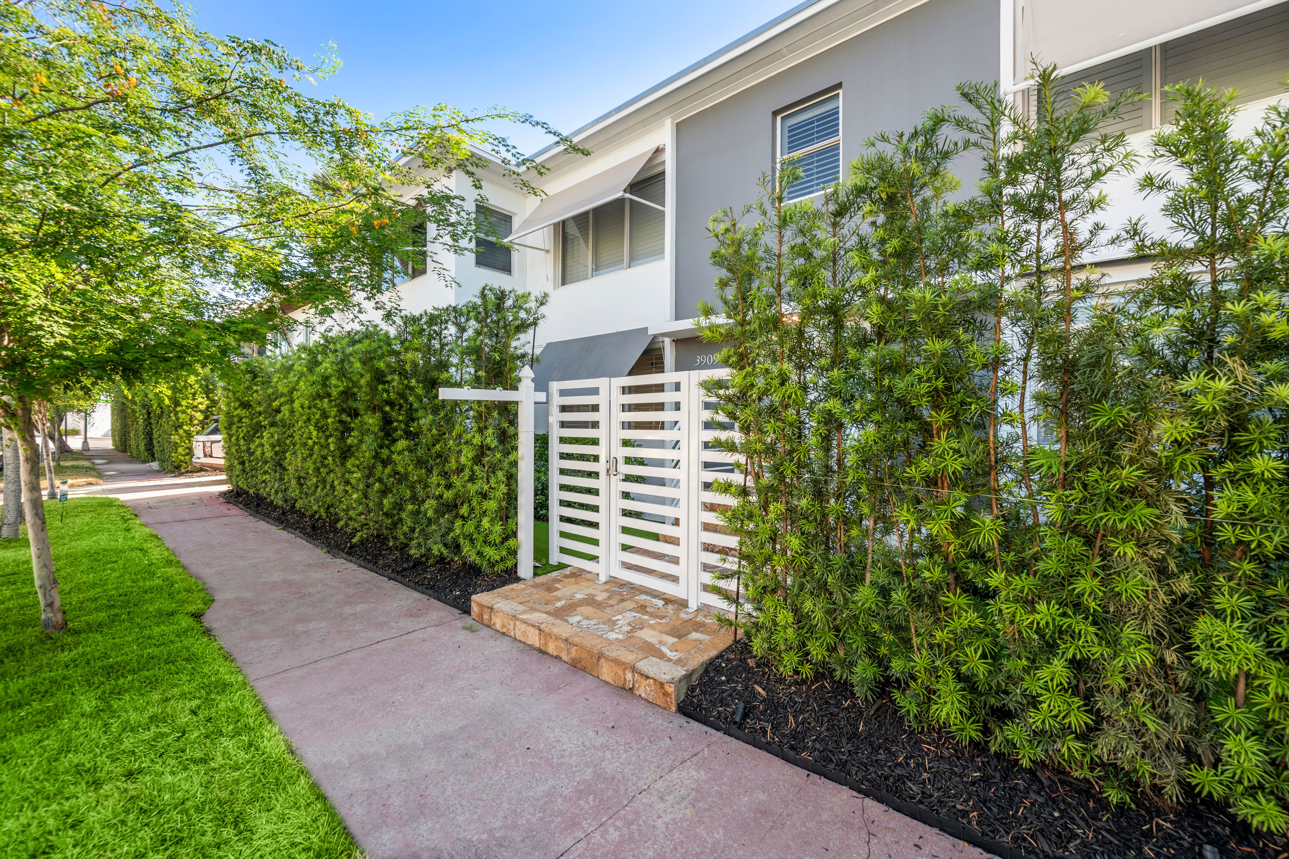 3909 Garden Avenue Miami Beach FL 33140