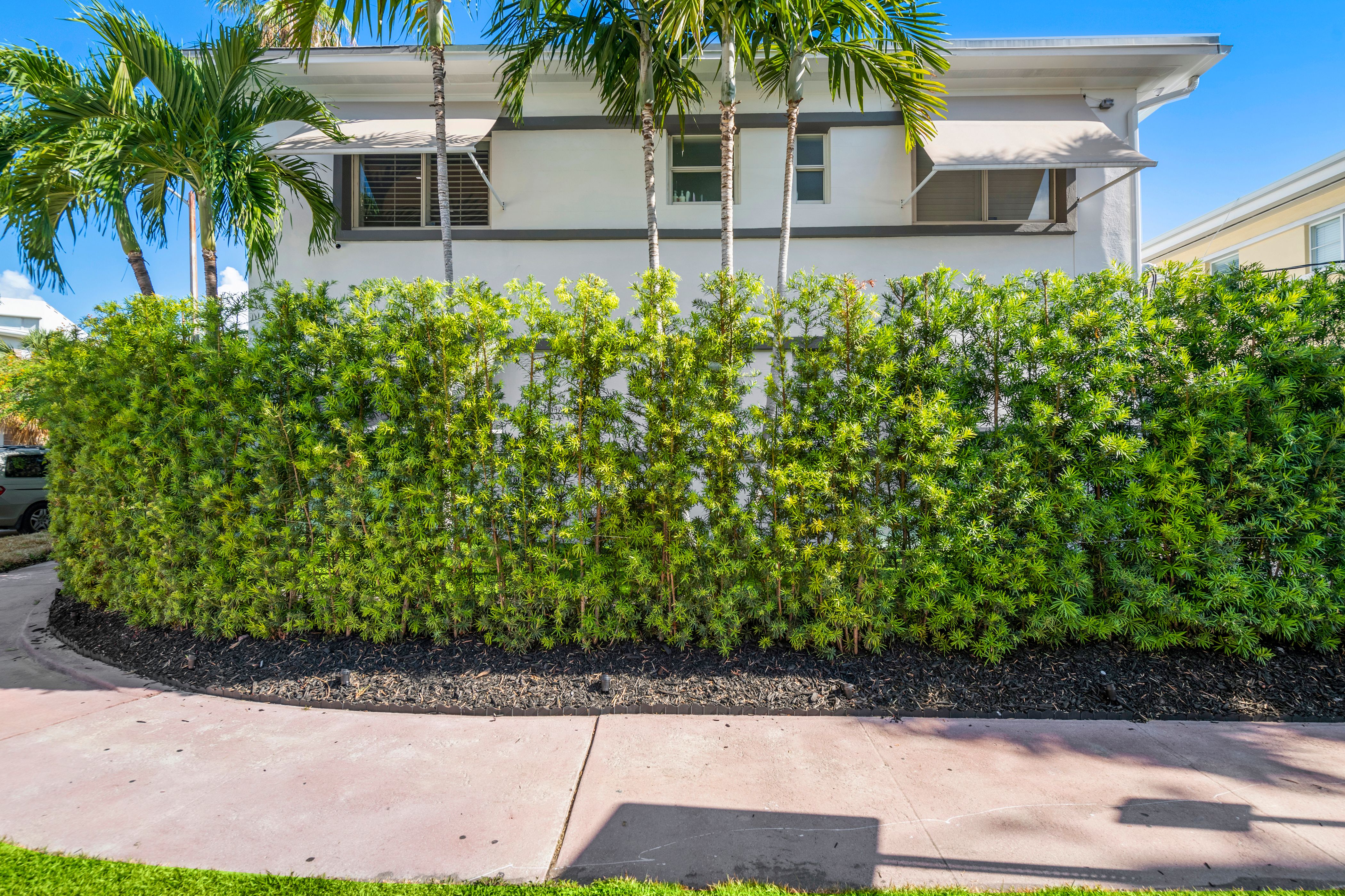 3909 Garden Avenue Miami Beach FL 33140