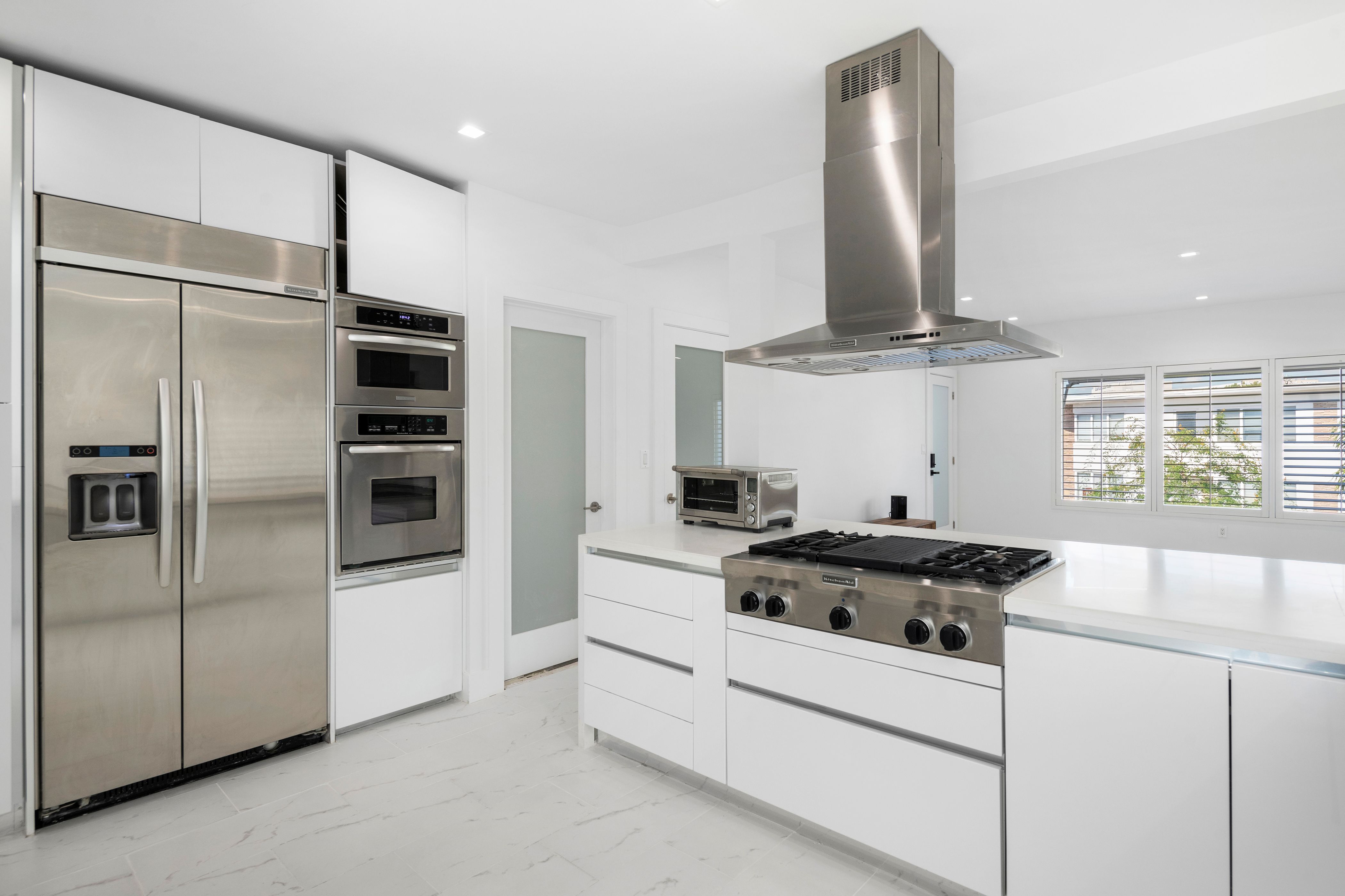 3909 Garden Avenue Miami Beach FL 33140