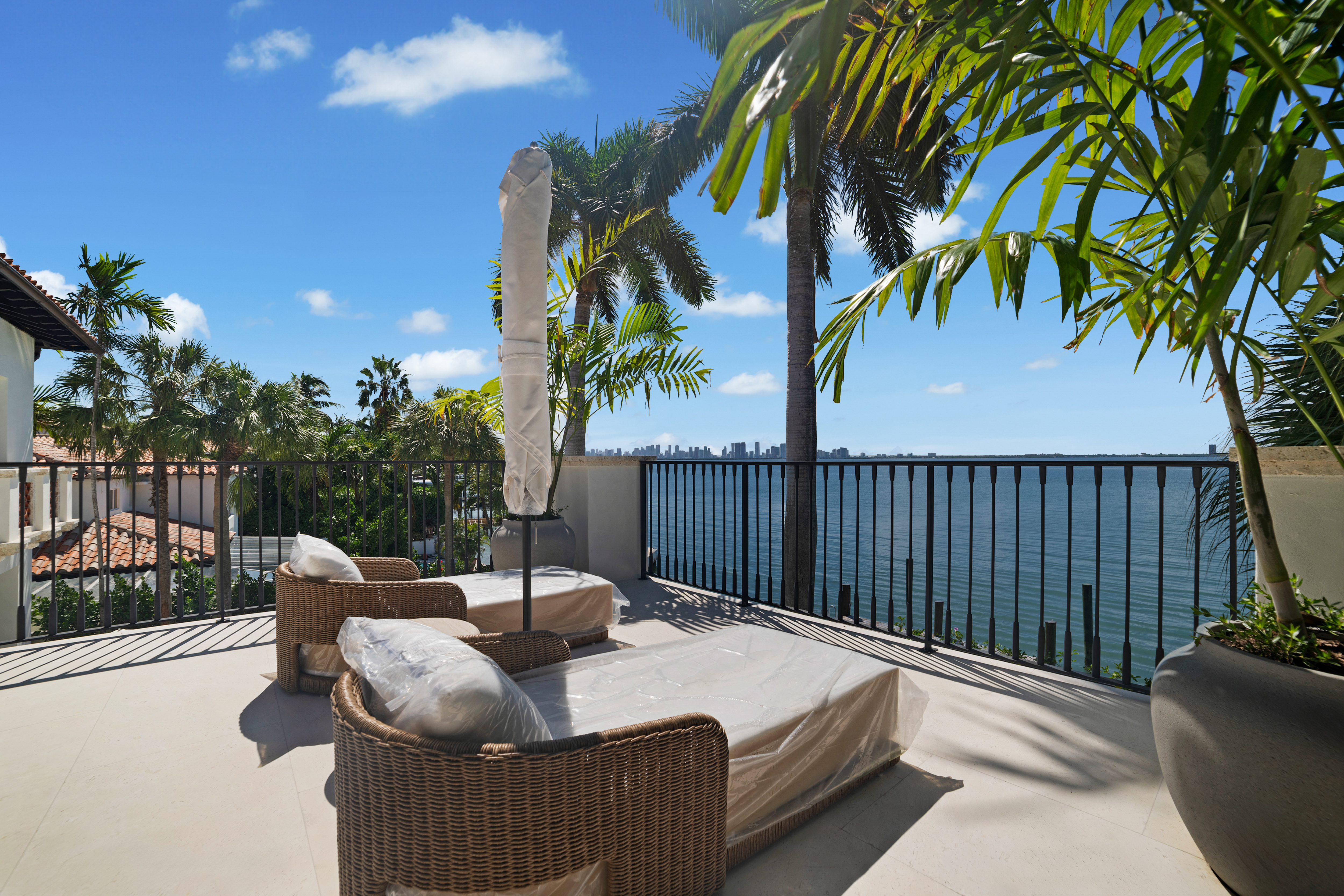 5300 N Bay Road Miami Beach FL 33140