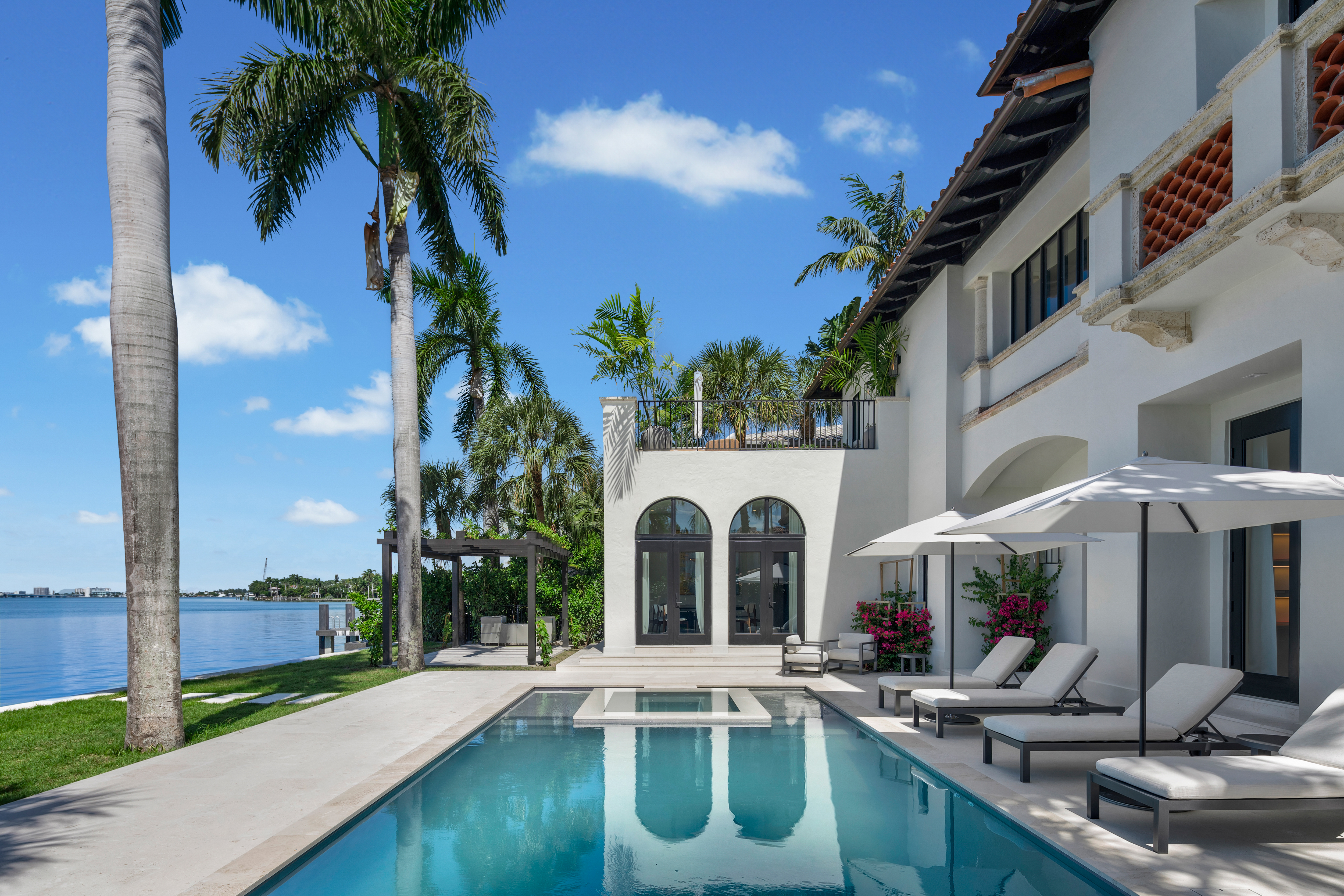 5300 N Bay Road Miami Beach FL 33140