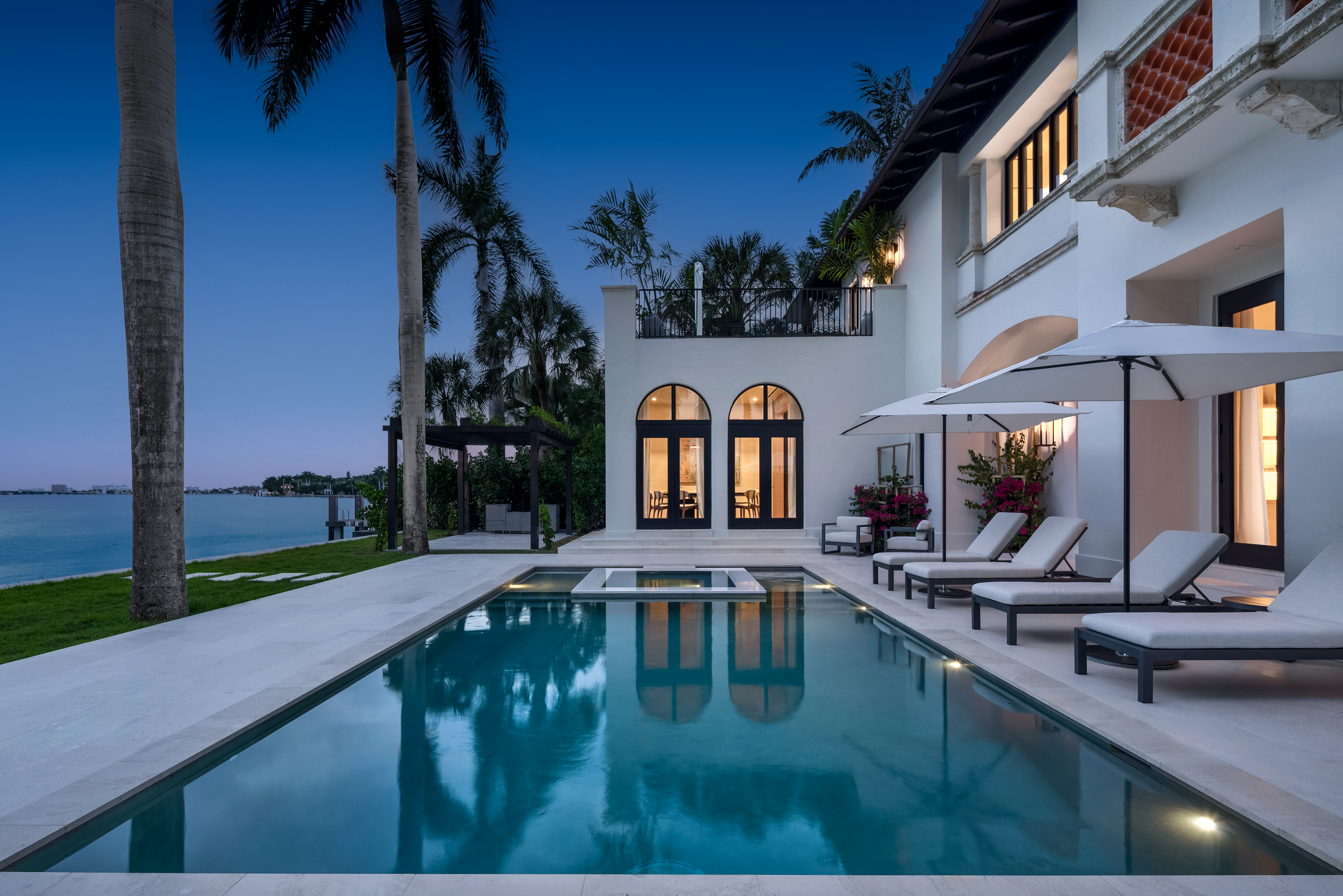 5300 N Bay Road Miami Beach FL 33140