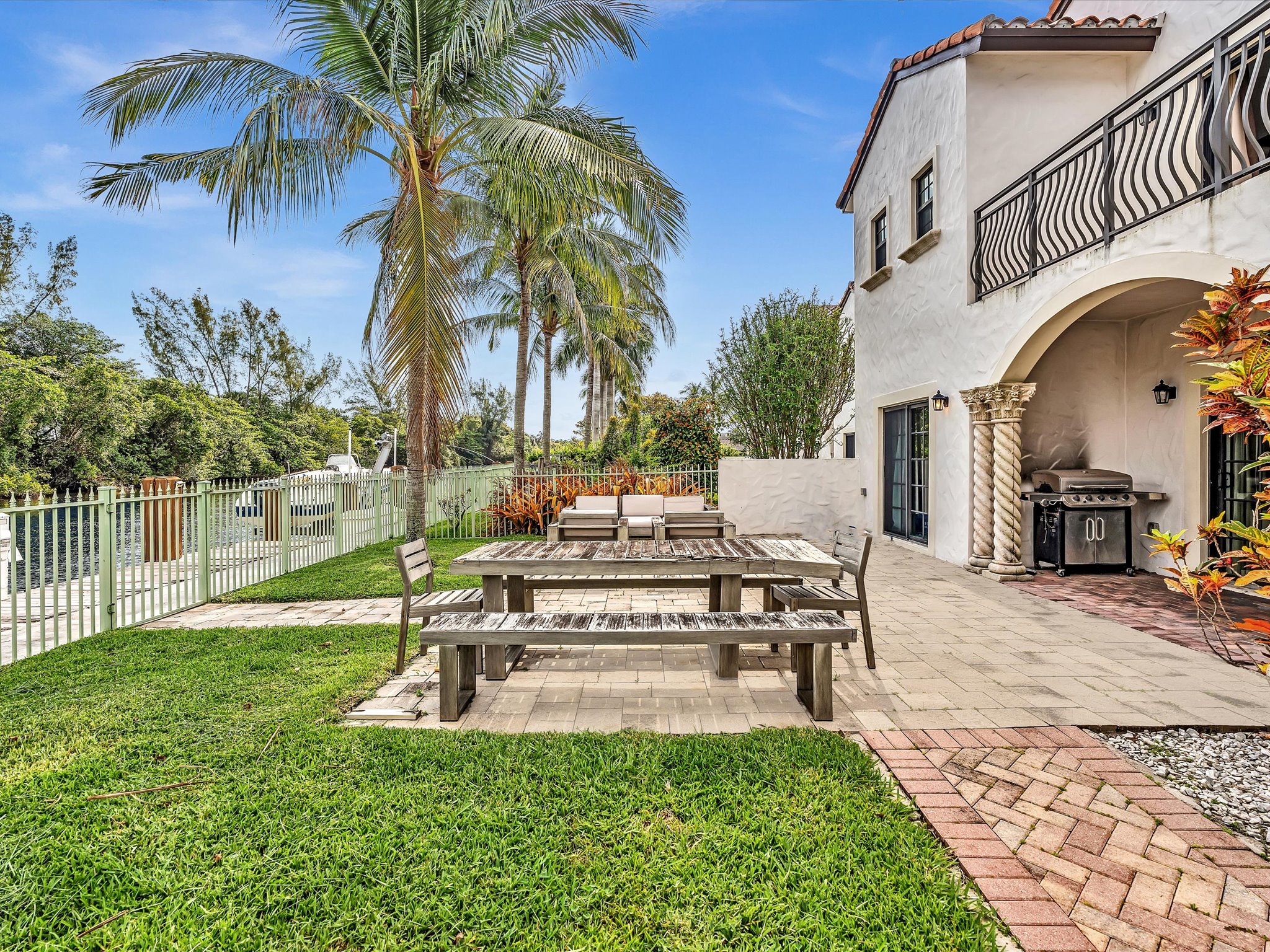 2901 Hidden Harbour Street Dania Beach FL 33312
