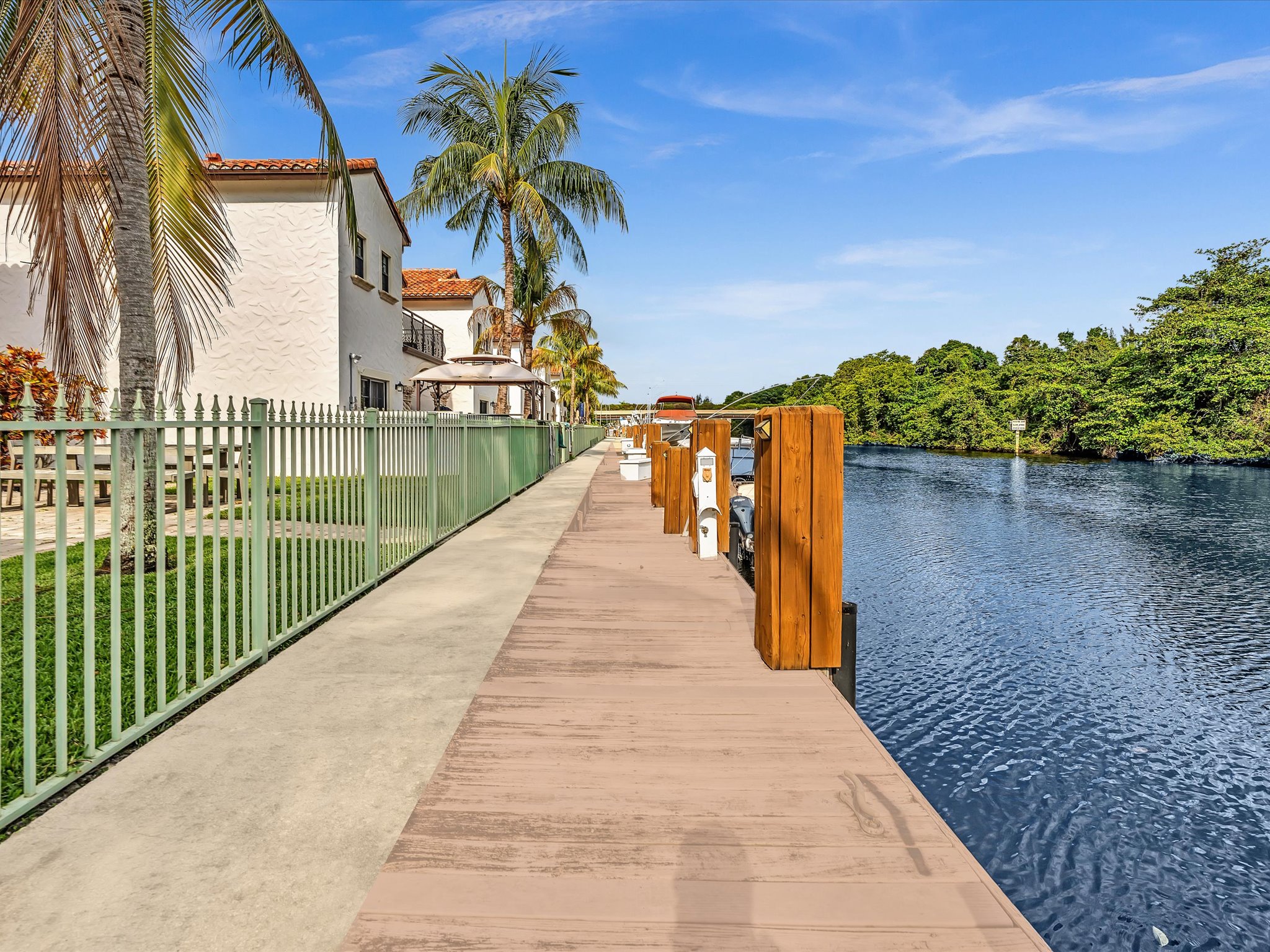 2901 Hidden Harbour Street Dania Beach FL 33312