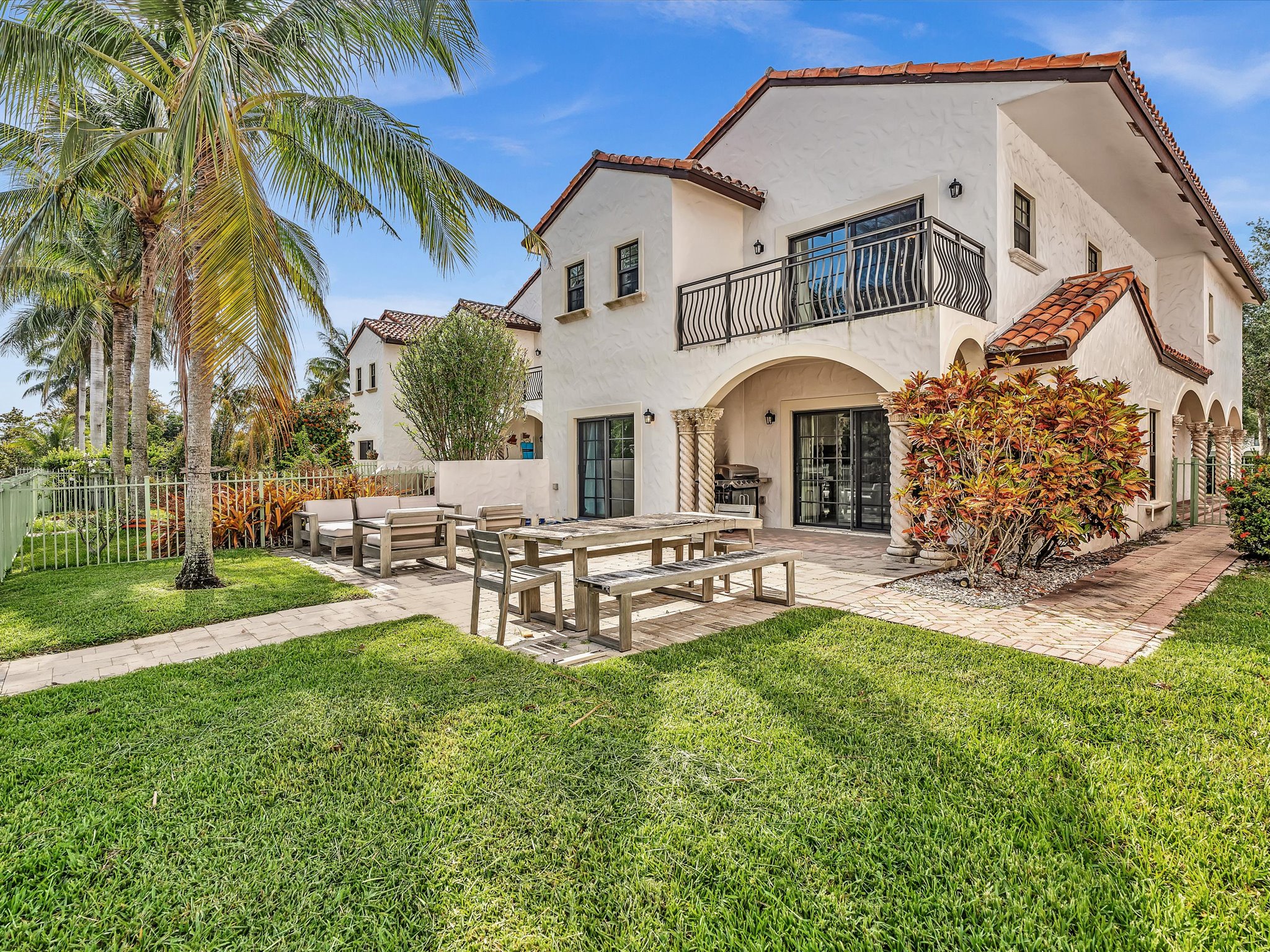 2901 Hidden Harbour Street Dania Beach FL 33312