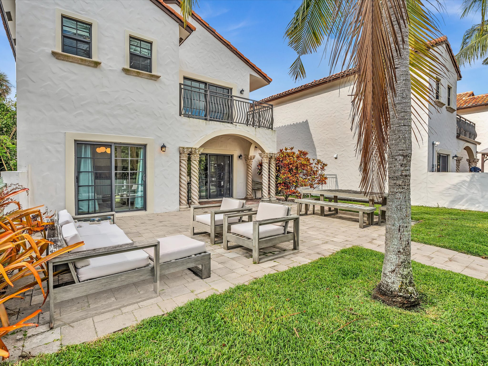 2901 Hidden Harbour Street Dania Beach FL 33312