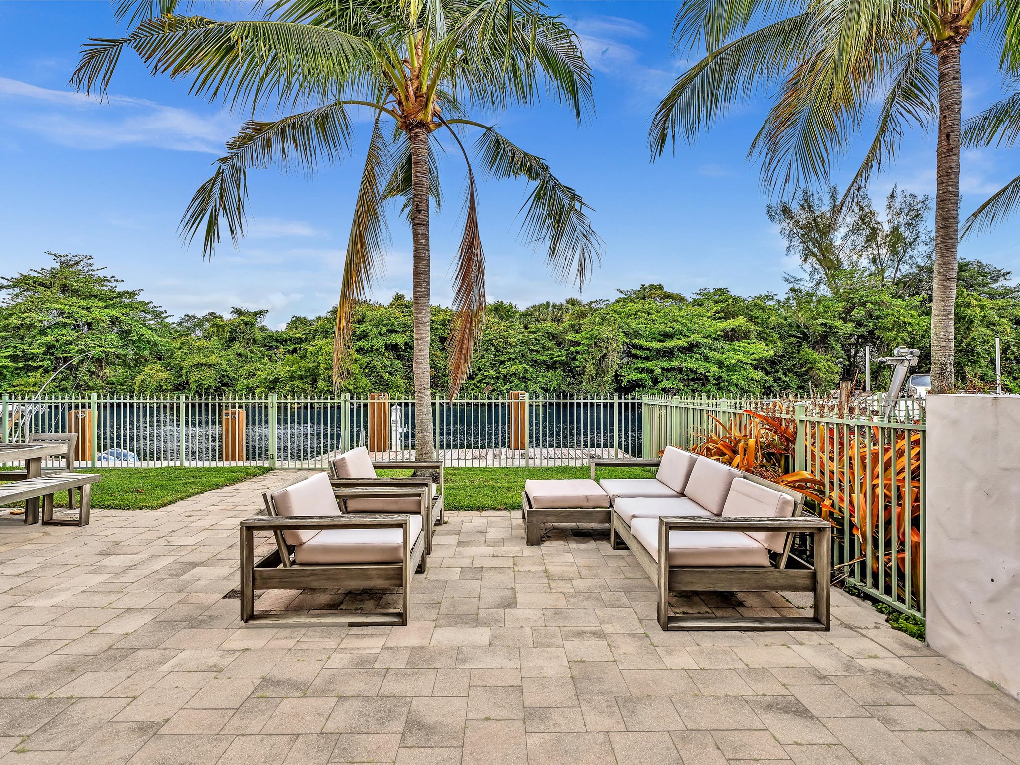 2901 Hidden Harbour Street Dania Beach FL 33312