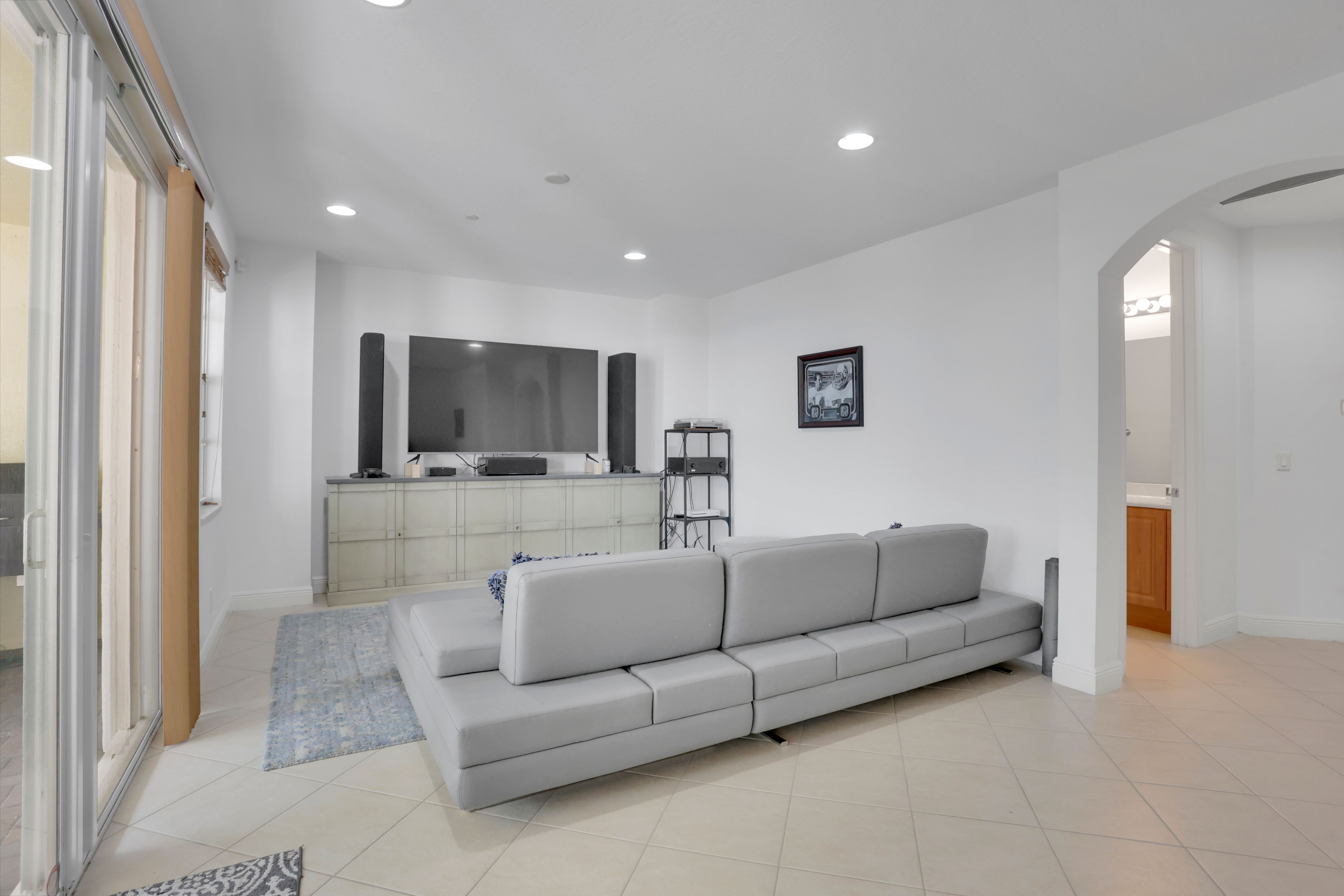 5660 NE Trieste Way Boca Raton FL 33487