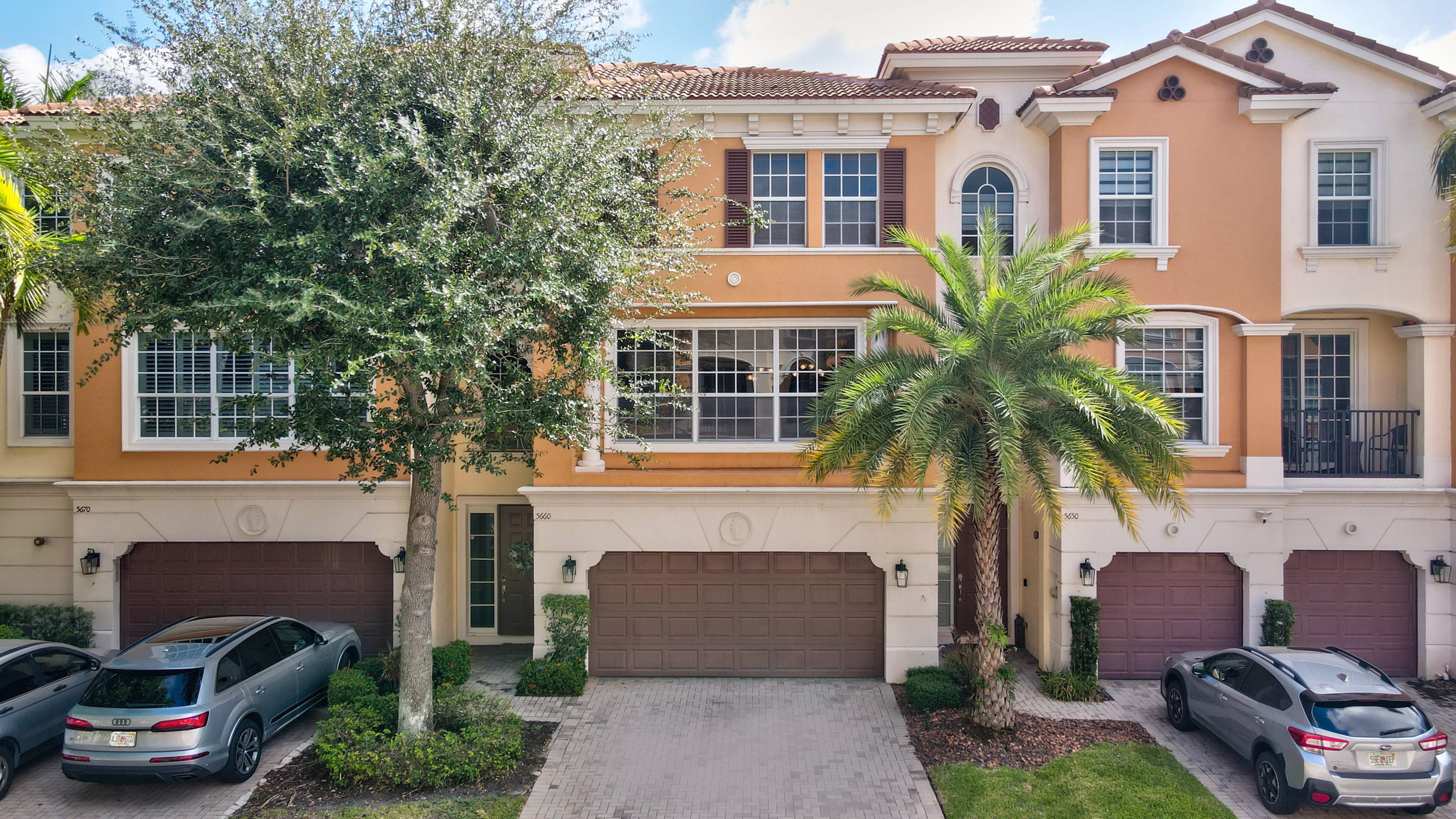5660 NE Trieste Way Boca Raton FL 33487
