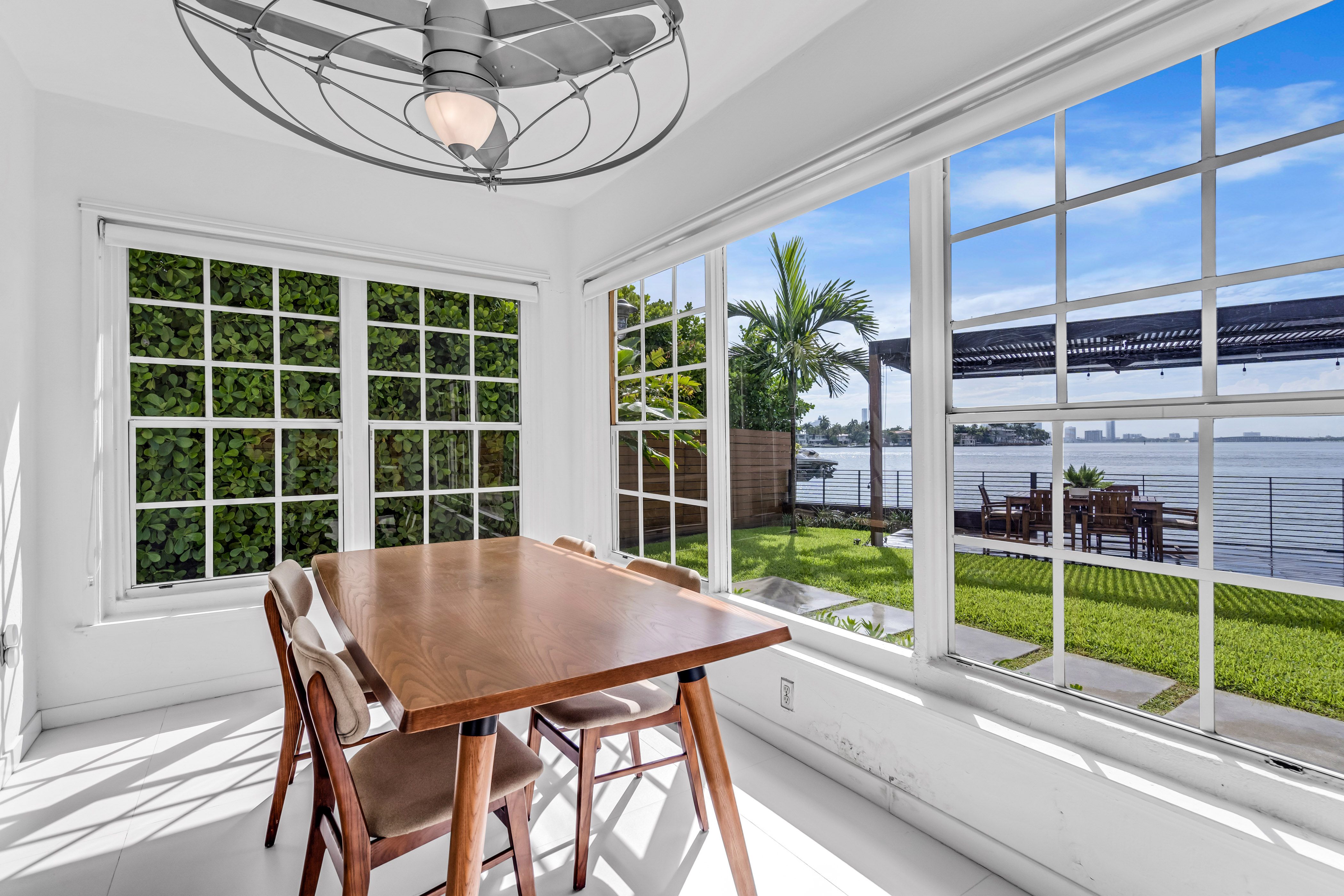 8 Century Lane Miami Beach FL 33139