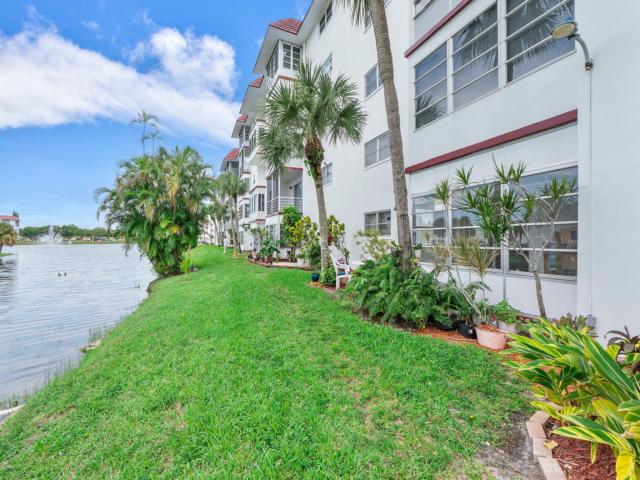 4851 NW 21st Street Lauderhill FL 33313
