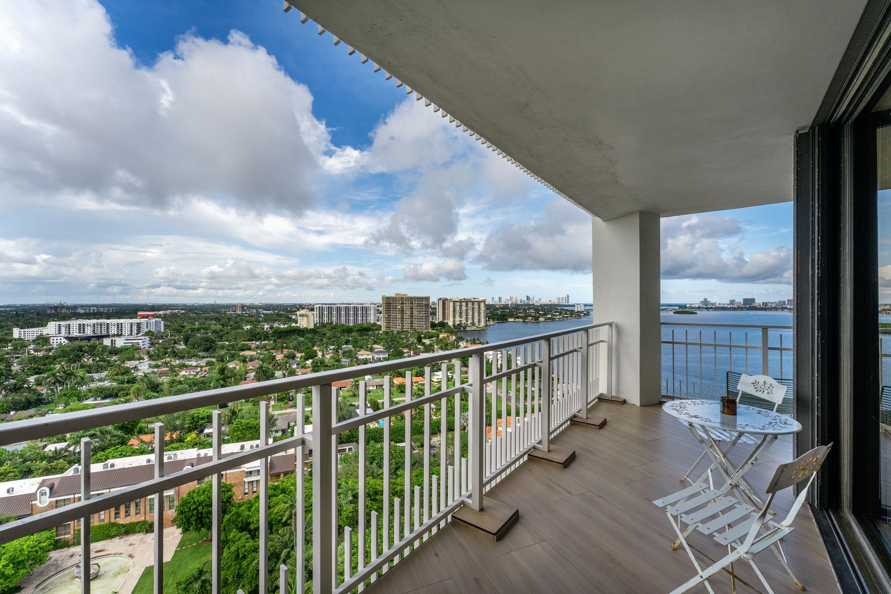 4000 Towerside Terrace Miami FL 33138