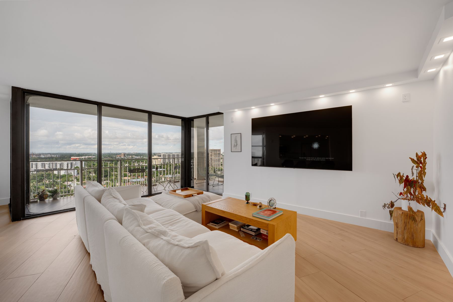 4000 Towerside Terrace Miami FL 33138