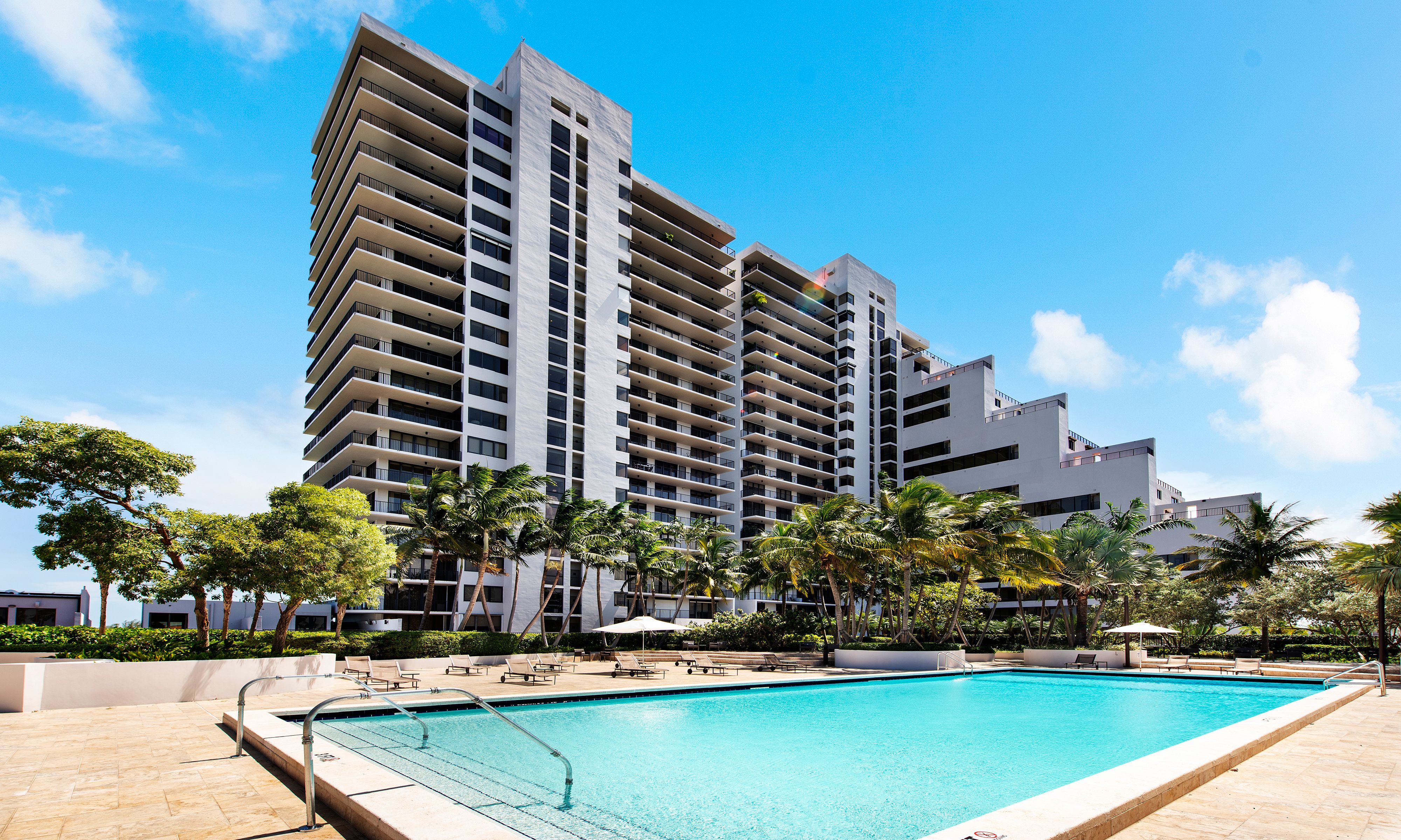 1000 Venetian Way Miami FL 33139